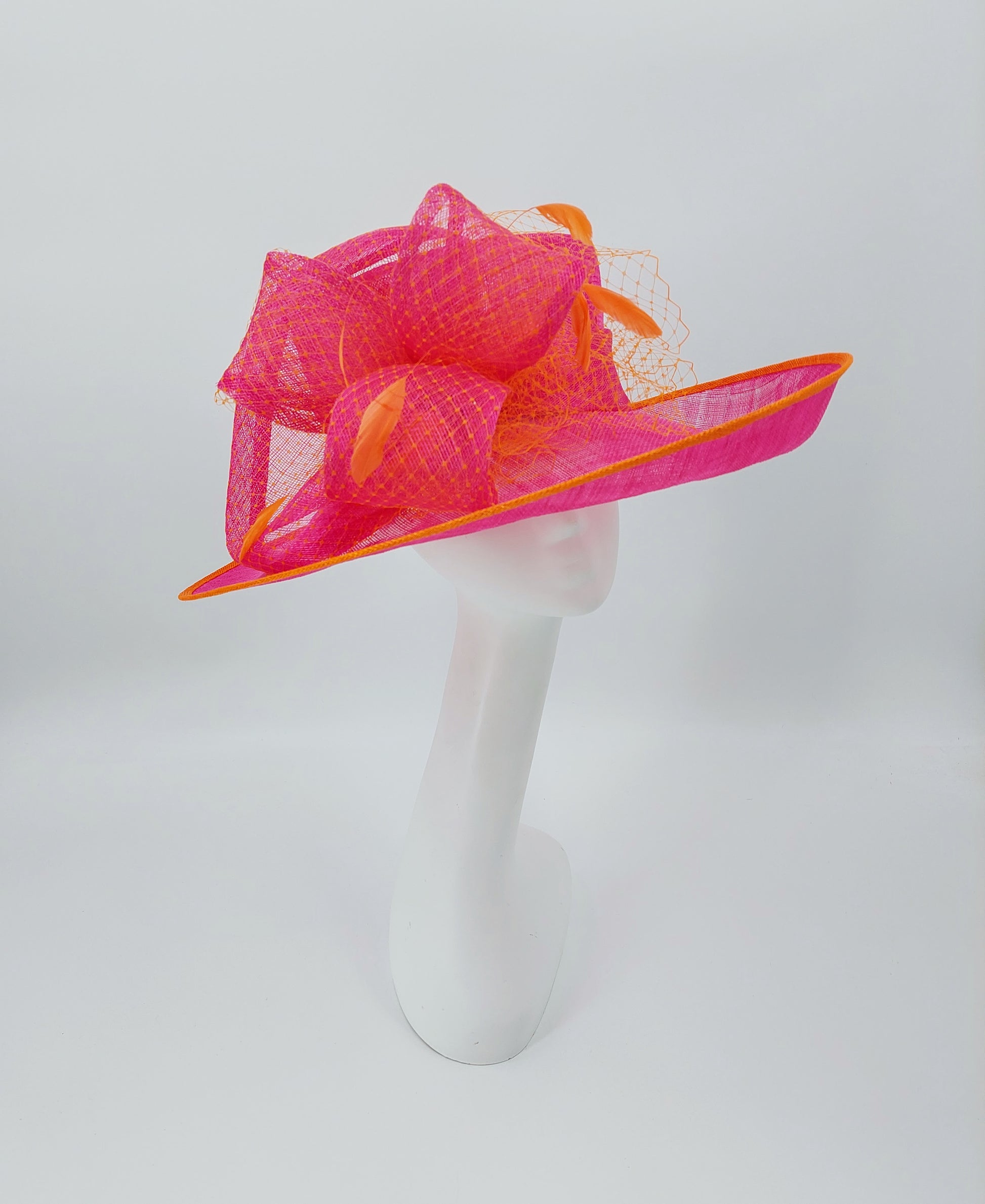 Hat Haven Millinery - An Official Milliner of the Kentucky Derby Museum. Hand made Kentucky Derby Hats & Fascinators. Visit of  pop up shop at the Hyatt Regency during Derby week.