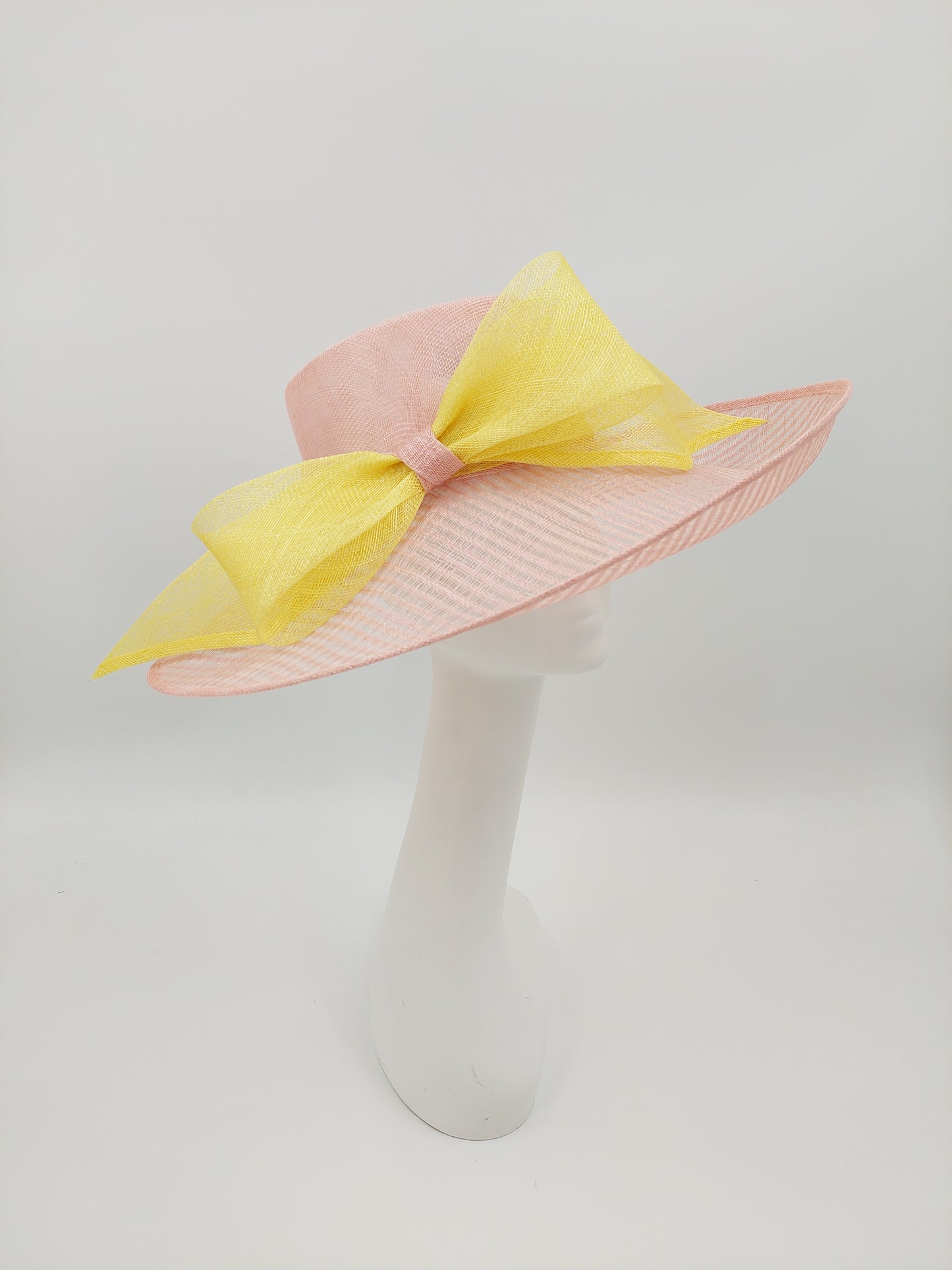 Hat Haven Millinery - Official Milliner of the Kentucky Derby Museum. Featured in the Official Style Guide for the Kentucky Derby. Visit our pop up shop during Derby Week at the Hyatt Regency in downtown Louisville.