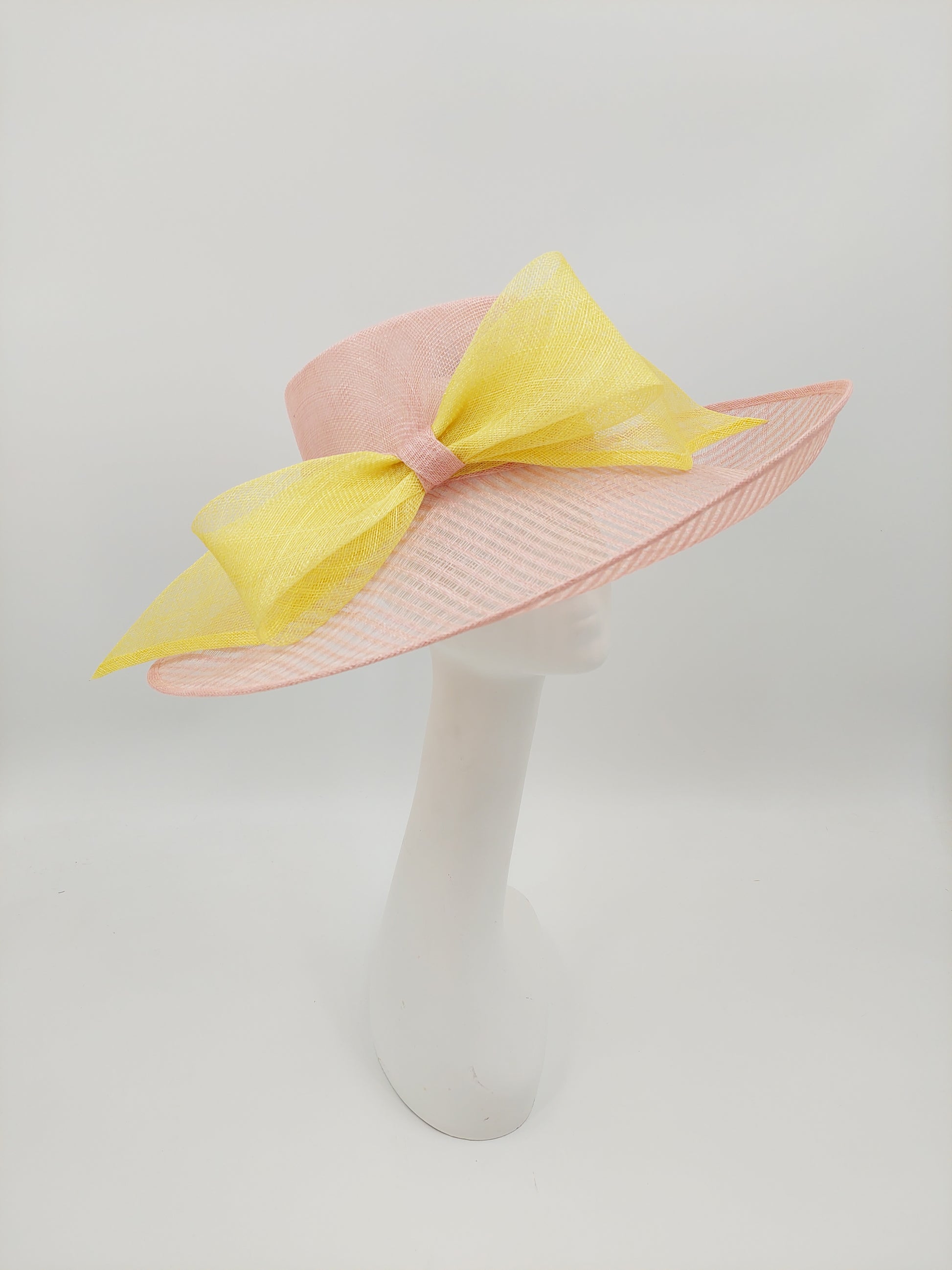 Hat Haven Millinery - Official Milliner of the Kentucky Derby Museum. Featured in the Official Style Guide for the Kentucky Derby. Visit our pop up shop during Derby Week at the Hyatt Regency in downtown Louisville.