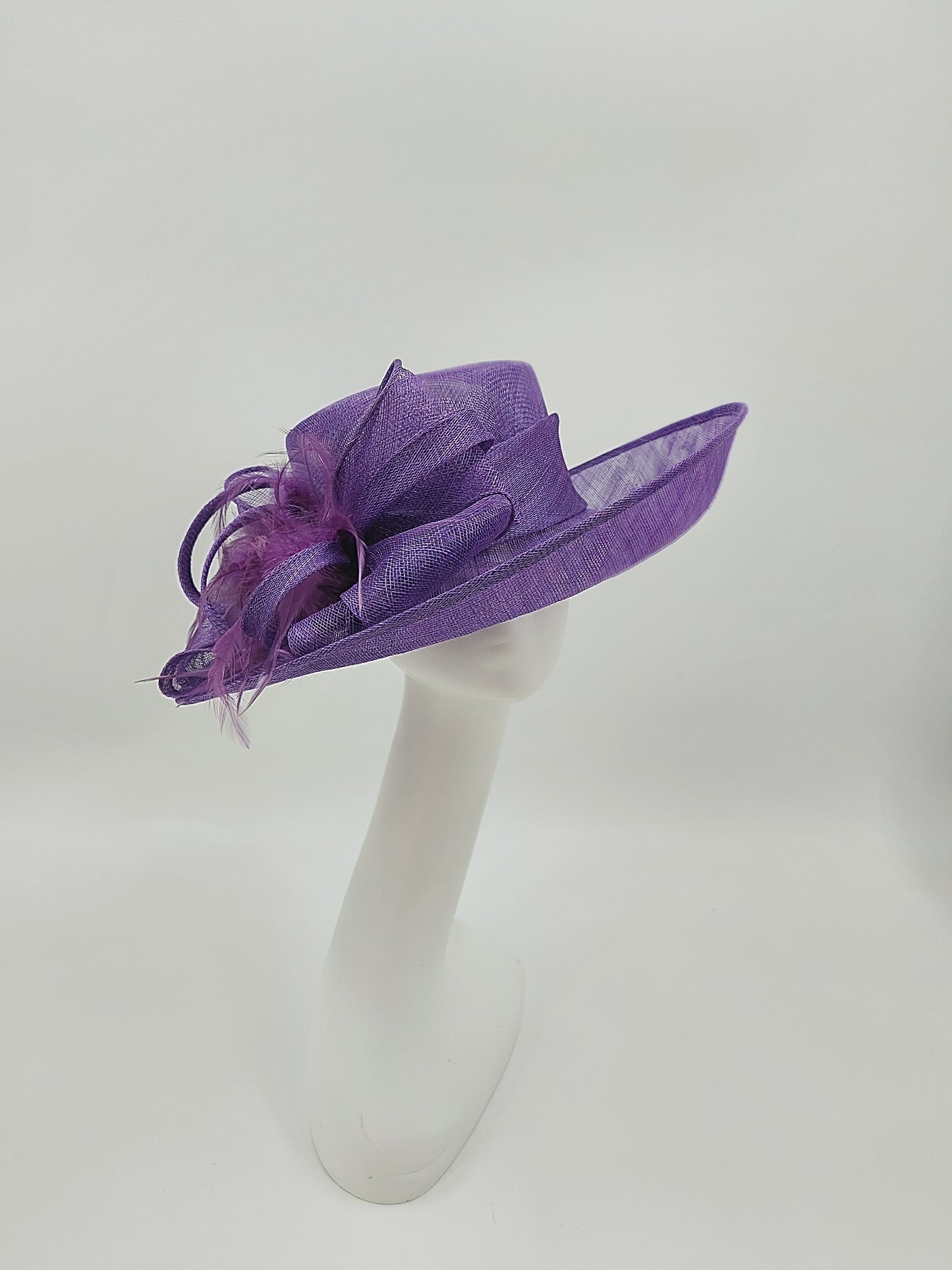 Hat Haven Millinery - Custom Kentucky Derby Hats and Fascinators. Official Milliner of the Kentucky Derby Museum. Featured in the Official Style Guide for the Kentucky Derby. Visit our pop up shop at the Hyatt Regency in downtown Louisville.