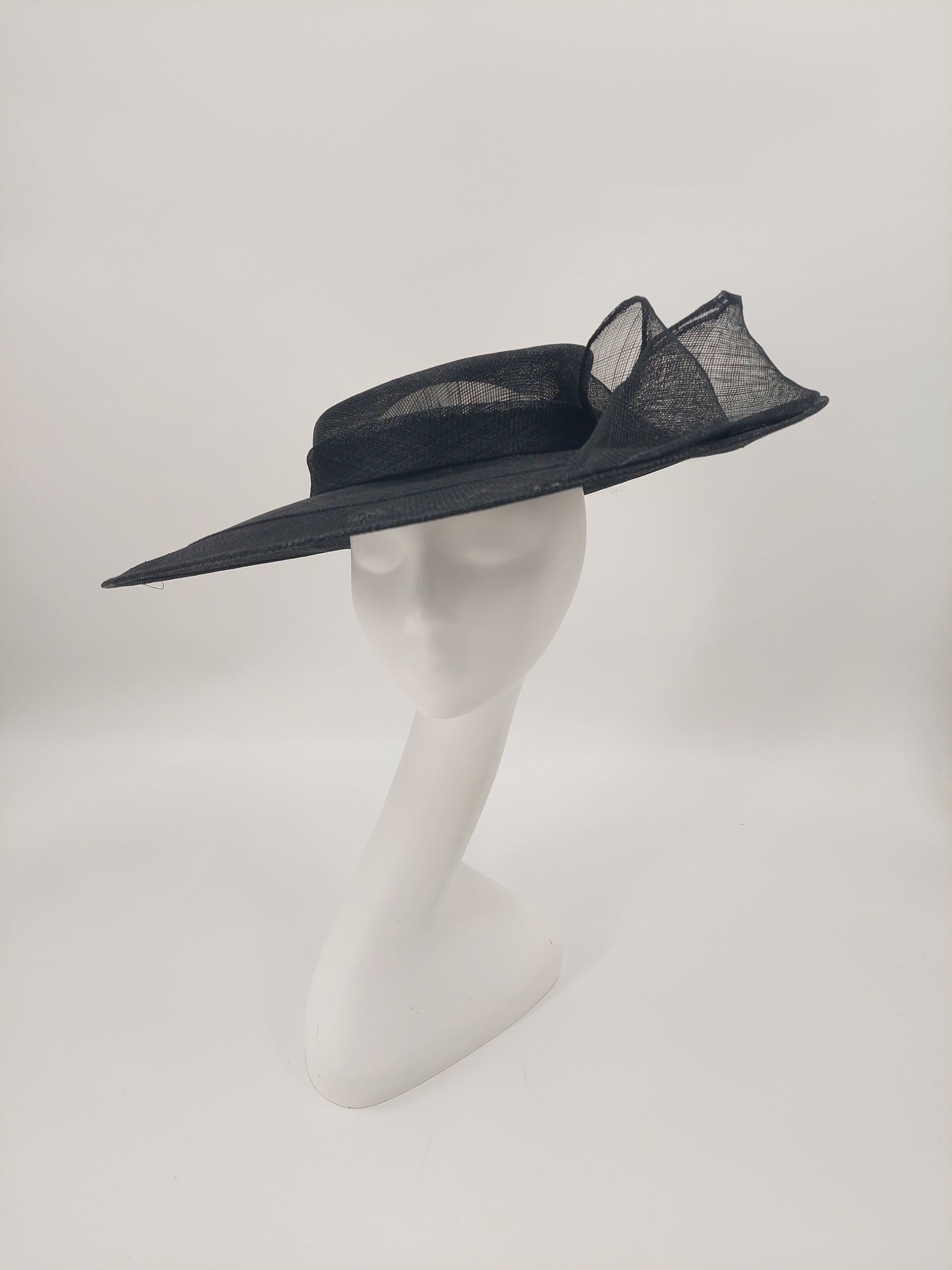 Hat Haven Millinery - Custom Kentucky Derby Hats and Fascinators. Official Milliner of the Kentucky Derby Museum. Featured in the Official Style Guide for the Kentucky Derby. Visit our pop up shop at the Hyatt Regency in downtown Louisville.
