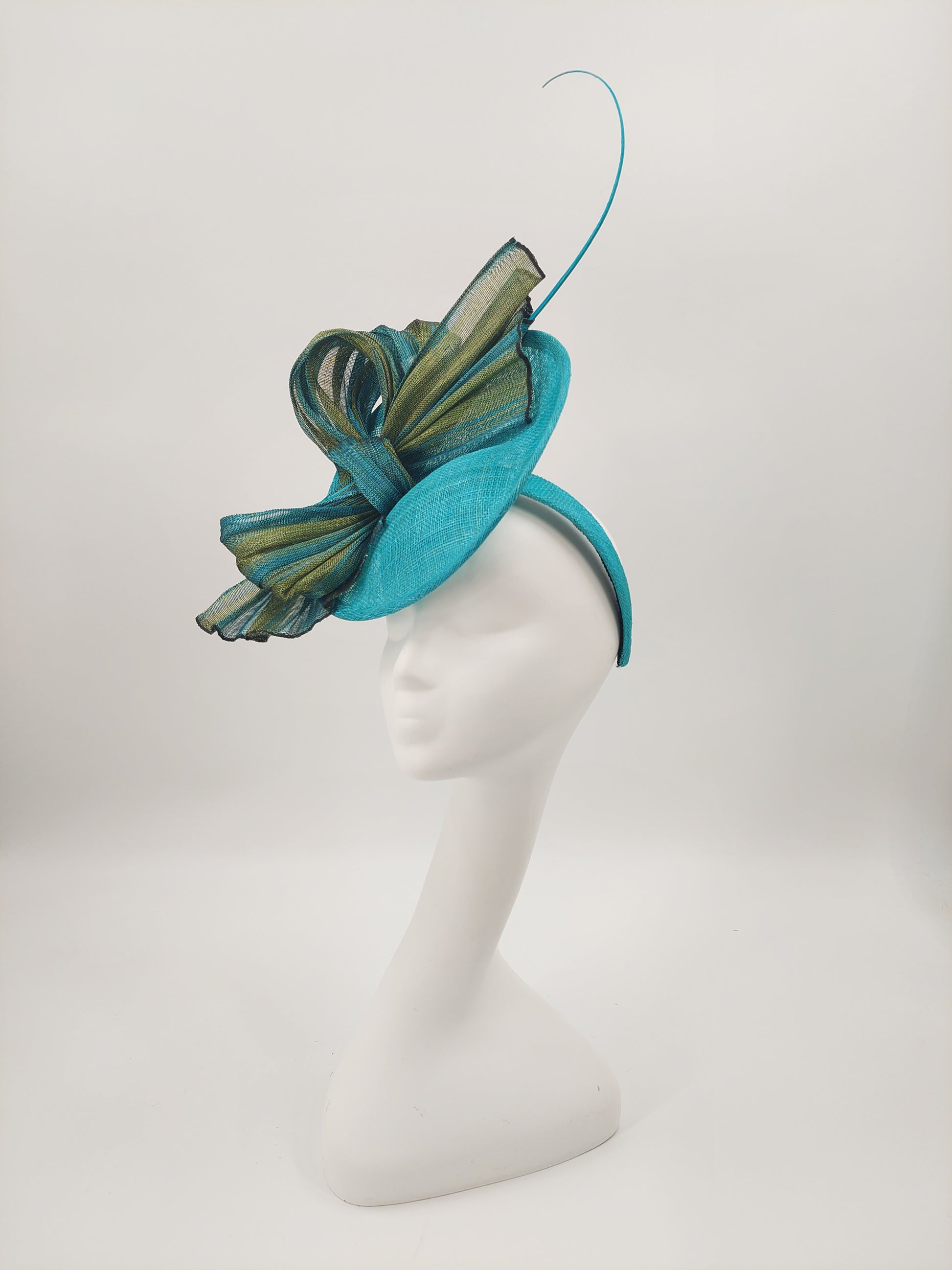 Hat Haven Millinery - Custom Kentucky Derby Hats and Fascinators. Official Milliner of the Kentucky Derby Museum. Featured in the Official Style Guide for the Kentucky Derby. Visit our pop up shop at the Hyatt Regency in downtown Louisville.
