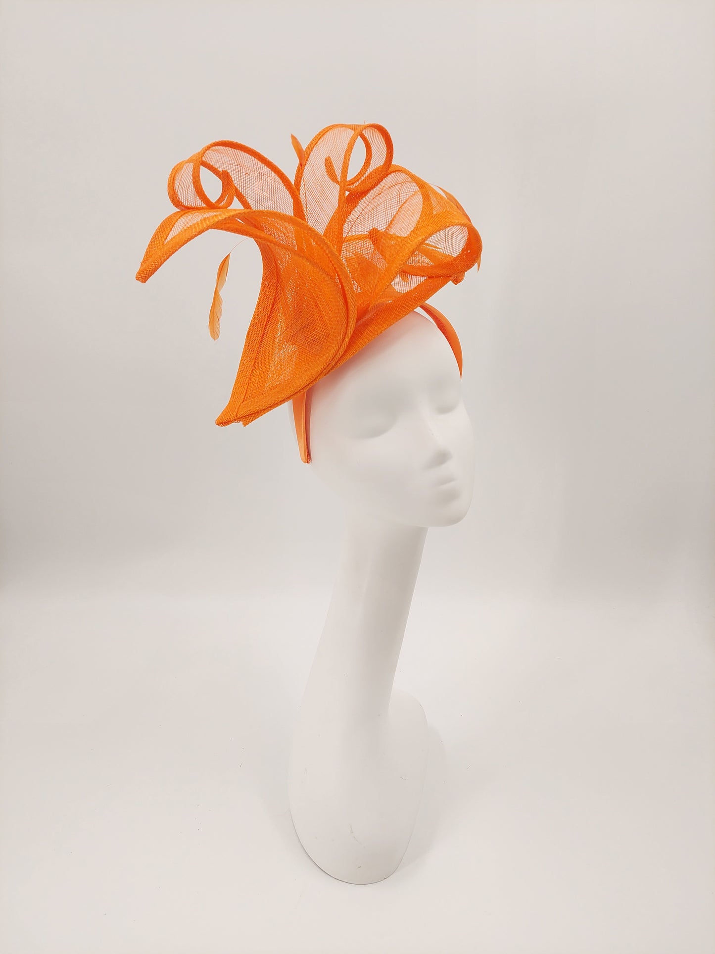 Hat Haven Millinery - Custom Kentucky Derby Hats and Fascinators. Official Milliner of the Kentucky Derby Museum. Featured in the Official Style Guide for the Kentucky Derby. Visit our pop up shop at the Hyatt Regency in downtown Louisville.