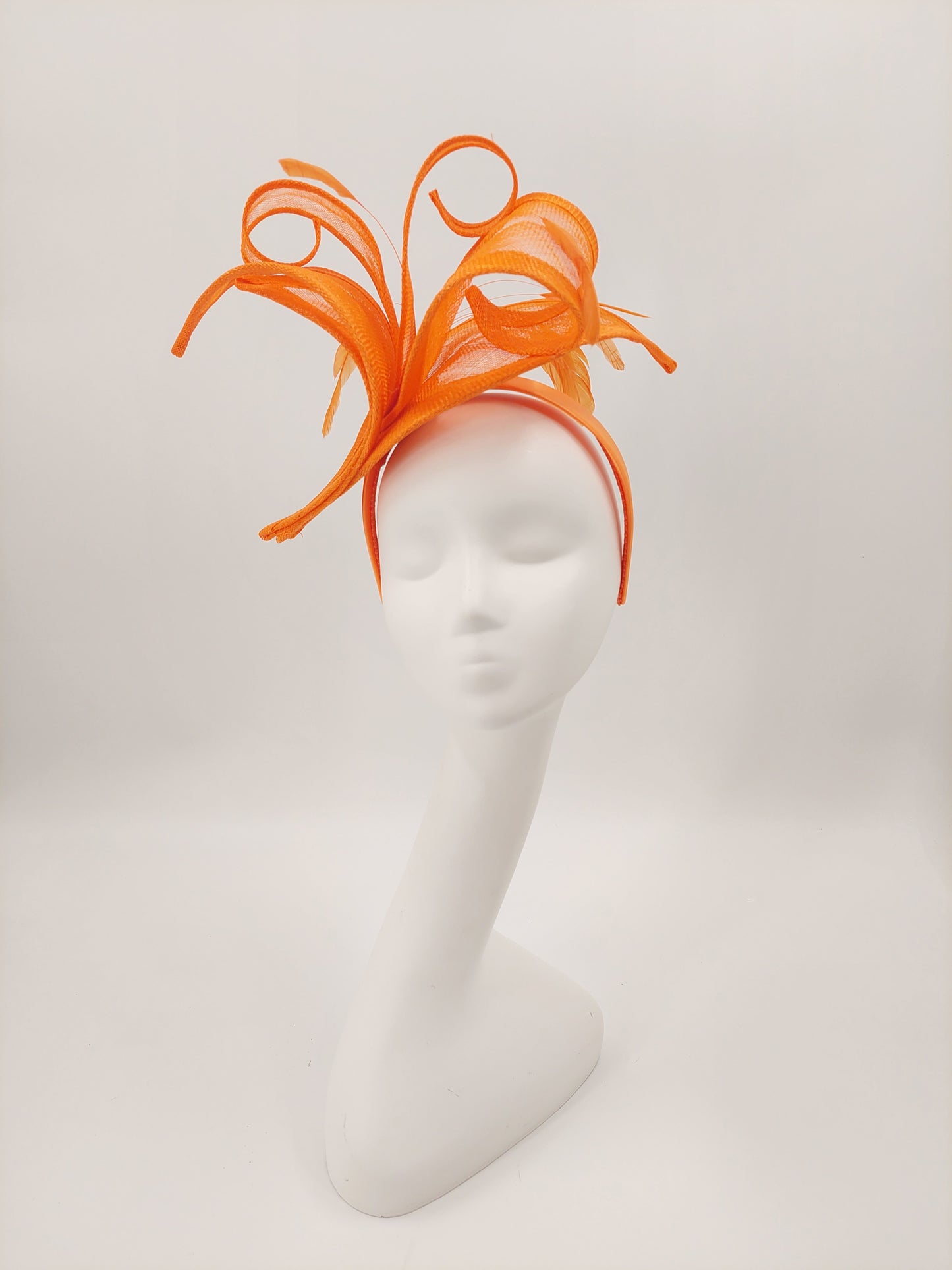 Hat Haven Millinery - Custom Kentucky Derby Hats and Fascinators. Official Milliner of the Kentucky Derby Museum. Featured in the Official Style Guide for the Kentucky Derby. Visit our pop up shop at the Hyatt Regency in downtown Louisville.