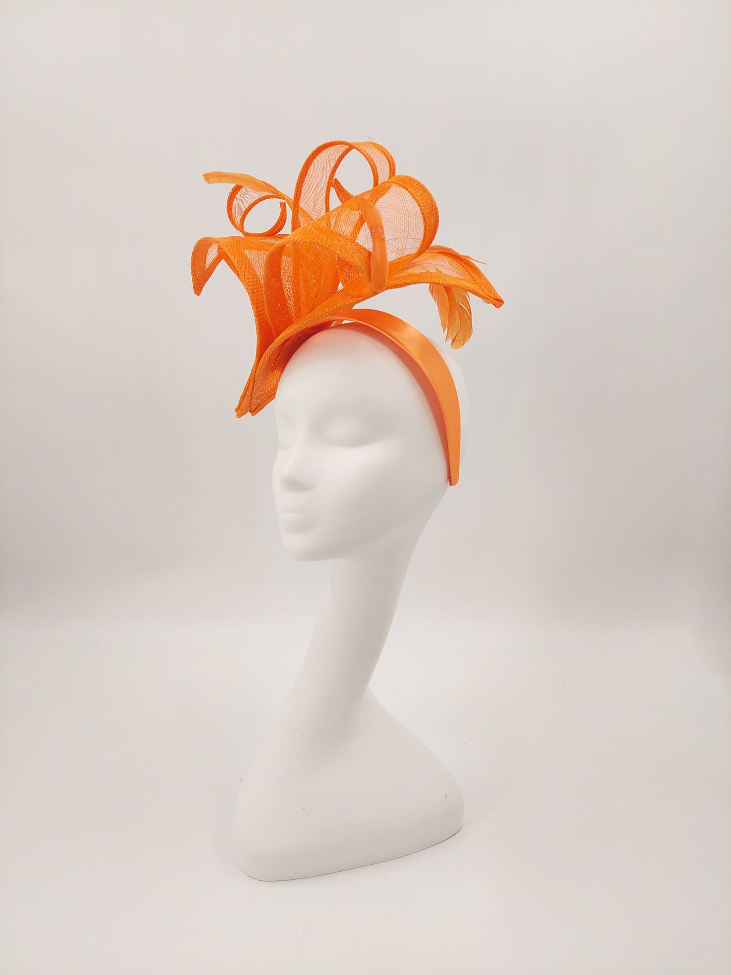 Hat Haven Millinery - Custom Kentucky Derby Hats and Fascinators. Official Milliner of the Kentucky Derby Museum. Featured in the Official Style Guide for the Kentucky Derby. Visit our pop up shop at the Hyatt Regency in downtown Louisville.