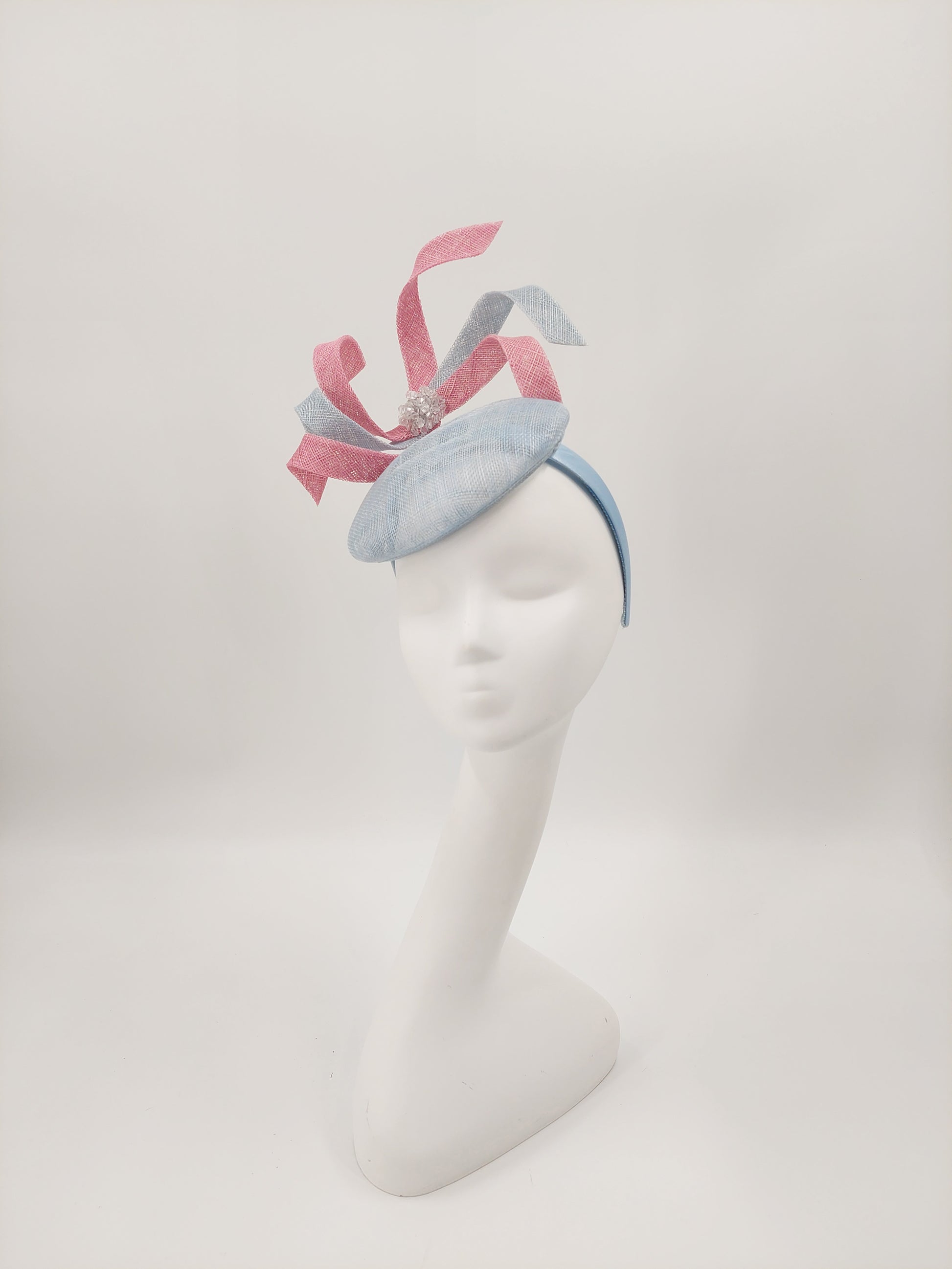 Hat Haven Millinery - Official Milliner of the Kentucky Derby Museum. Featured in the Official Style Guide for the Kentucky Derby. Ladies Derby hats, fascinators, men's hats, bridal headwear.