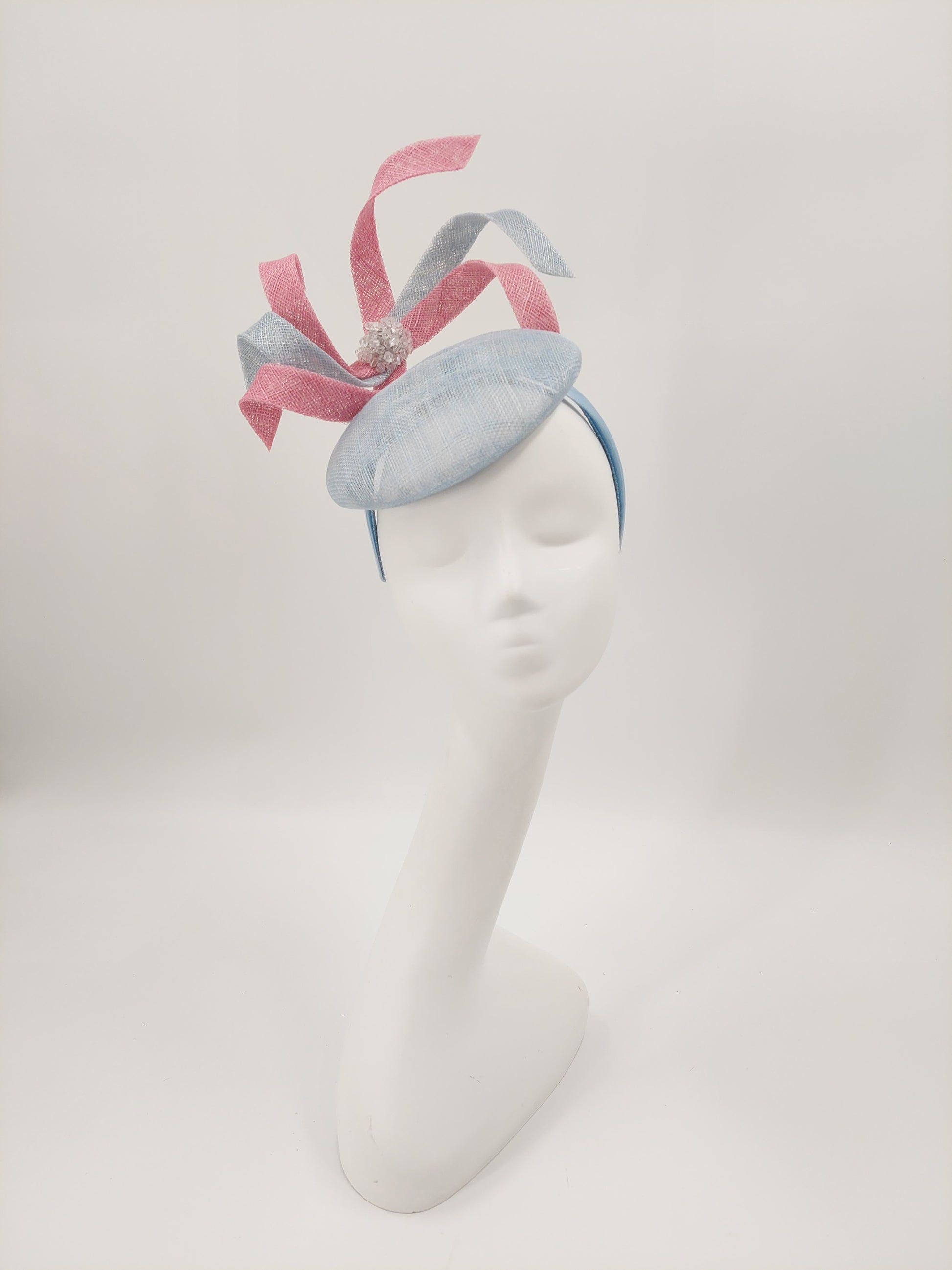 Hat Haven Millinery - Official Milliner of the Kentucky Derby Museum. Featured in the Official Style Guide for the Kentucky Derby. Ladies Derby hats, fascinators, men's hats, bridal headwear.
