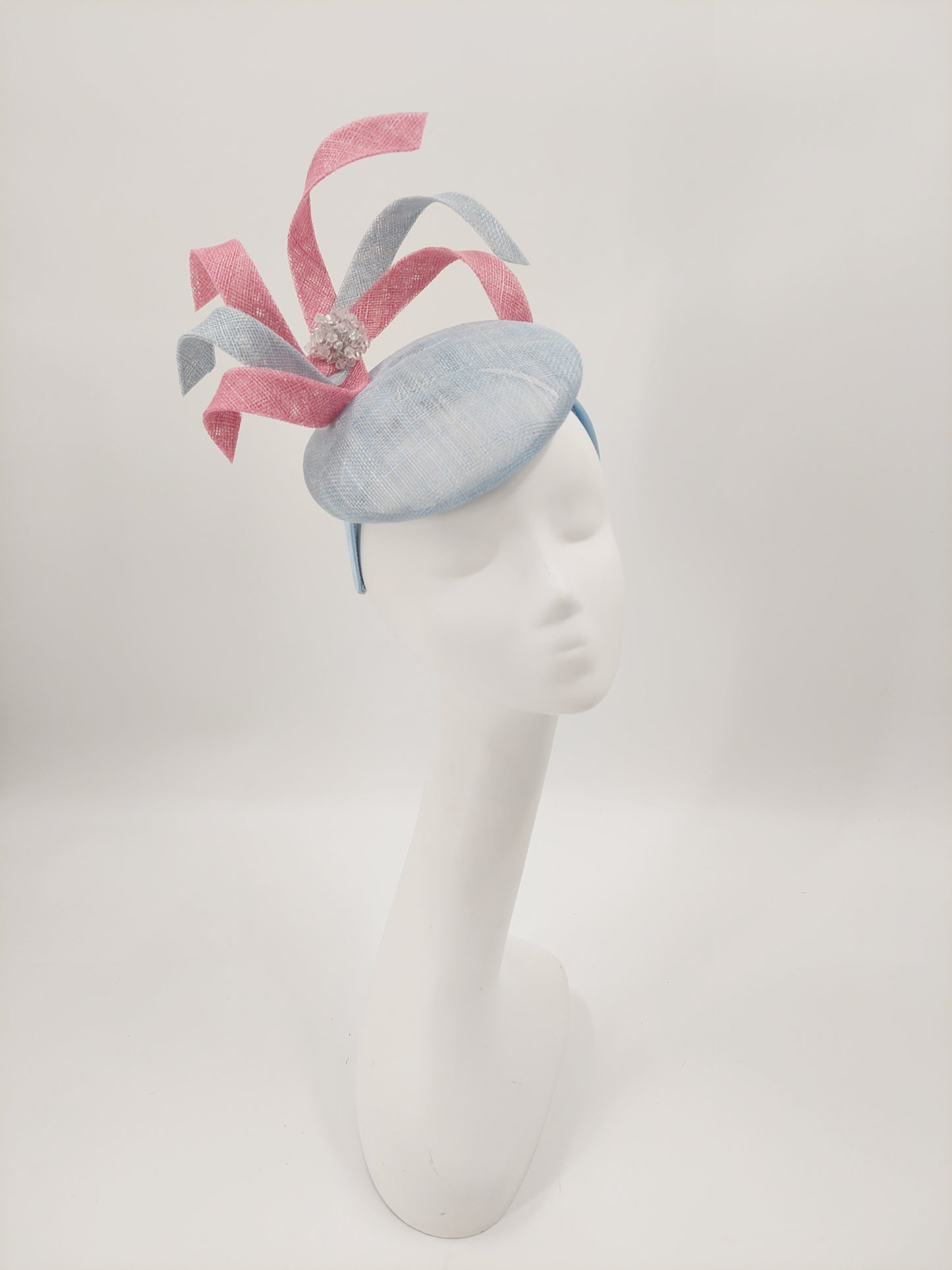 Hat Haven Millinery - Official Milliner of the Kentucky Derby Museum. Featured in the Official Style Guide for the Kentucky Derby. Ladies Derby hats, fascinators, men's hats, bridal headwear.