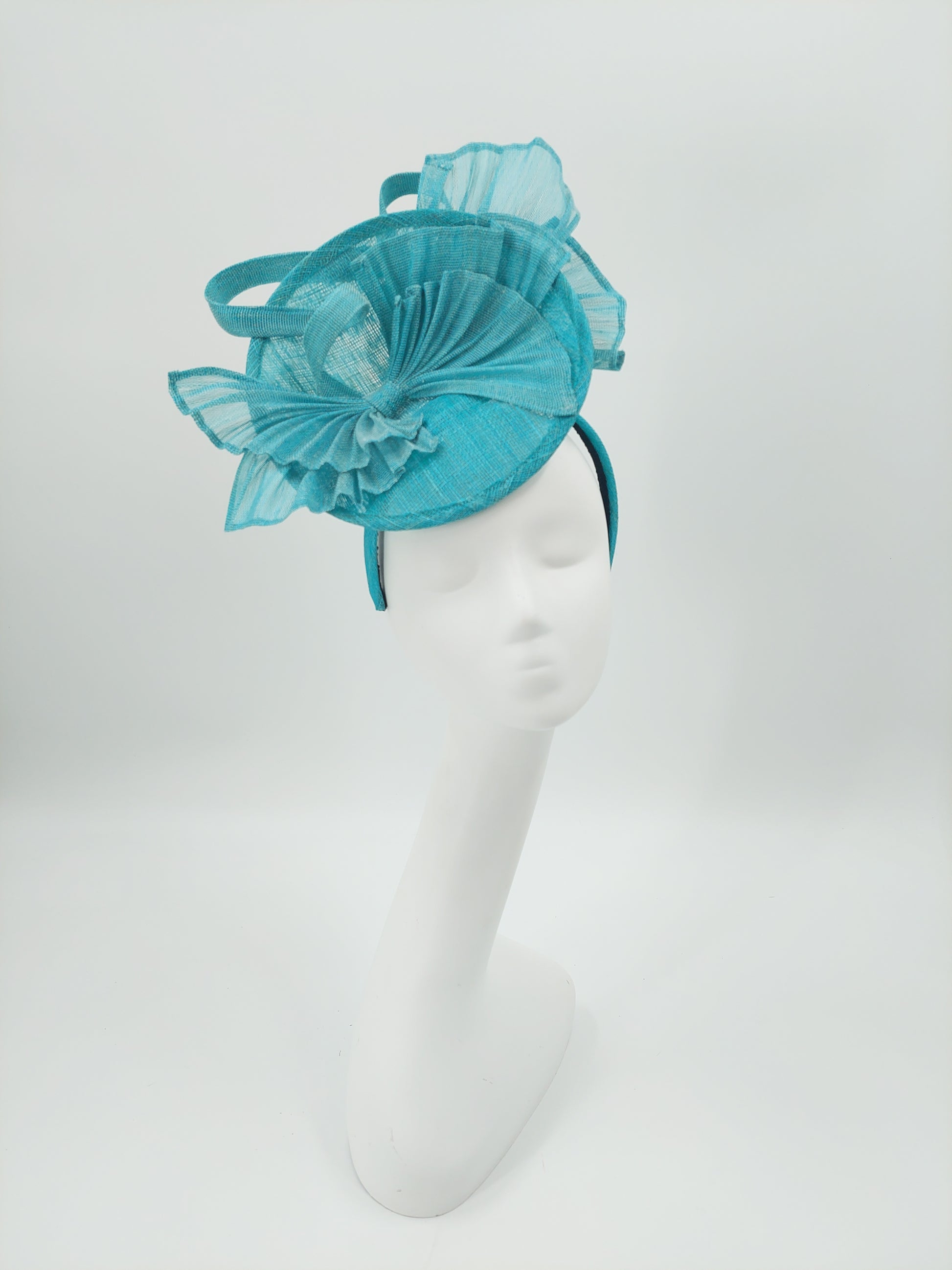 Hat Haven Millinery - Official Milliner of the Kentucky Derby Museum. Featured in the Official Style Guide for the Kentucky Derby. Ladies Derby hats, fascinators, men's hats, bridal headwear.