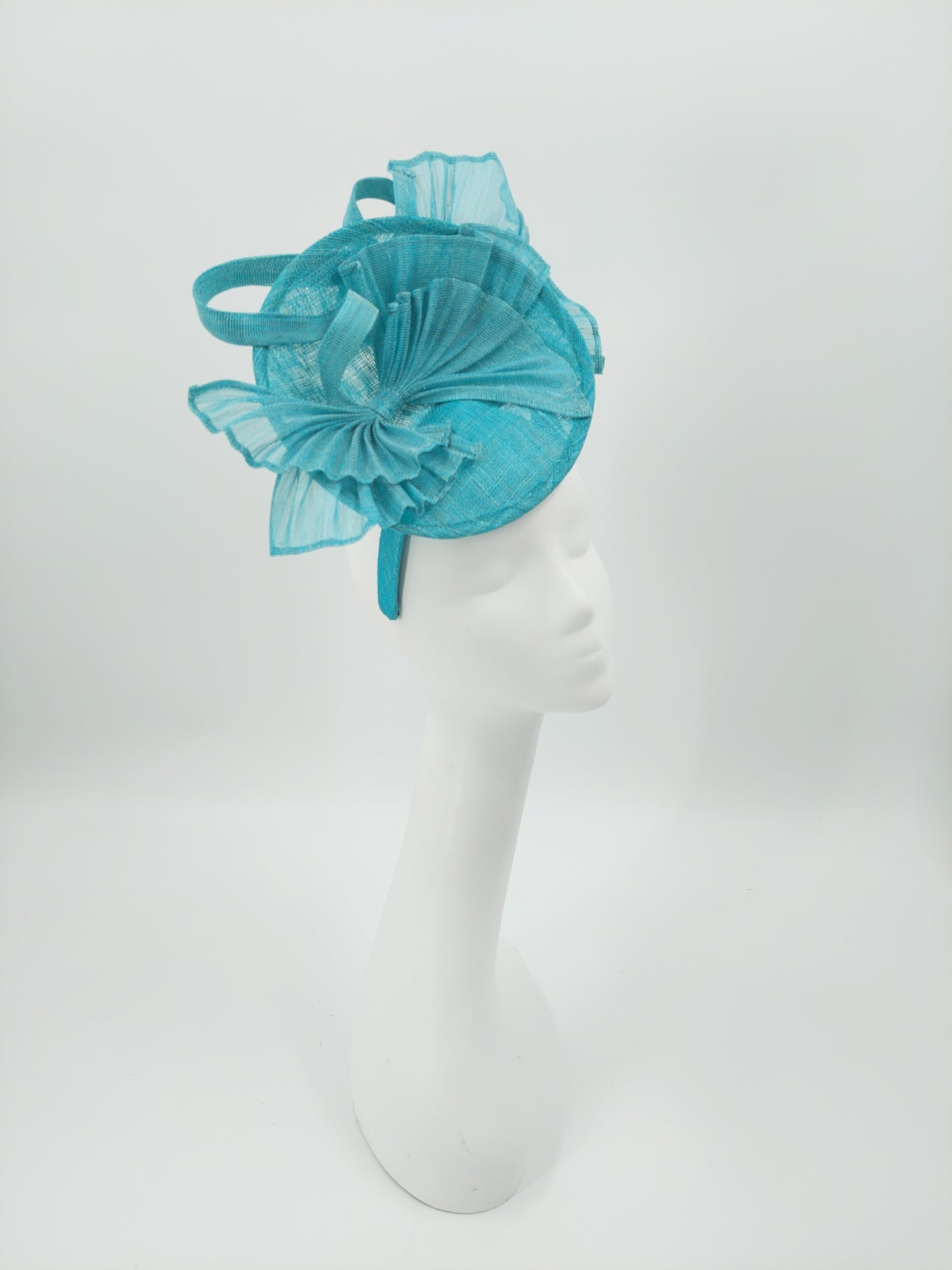 Hat Haven Millinery - Official Milliner of the Kentucky Derby Museum. Featured in the Official Style Guide for the Kentucky Derby. Ladies Derby hats, fascinators, men's hats, bridal headwear.