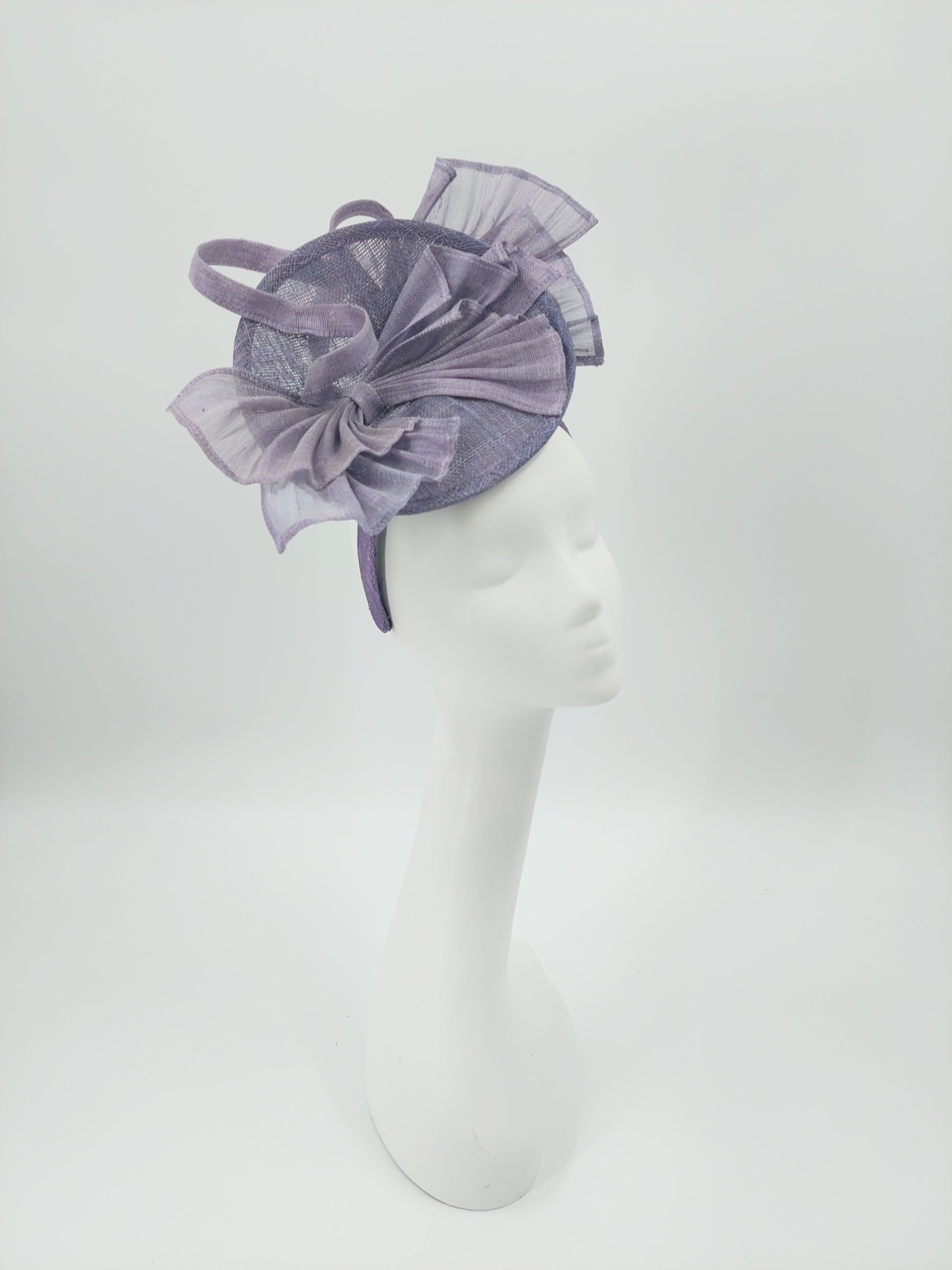 Hat Haven Millinery - Official Milliner of the Kentucky Derby Museum. Featured in the Official Style Guide for the Kentucky Derby. Ladies Derby hats, fascinators, men's hats, bridal headwear.