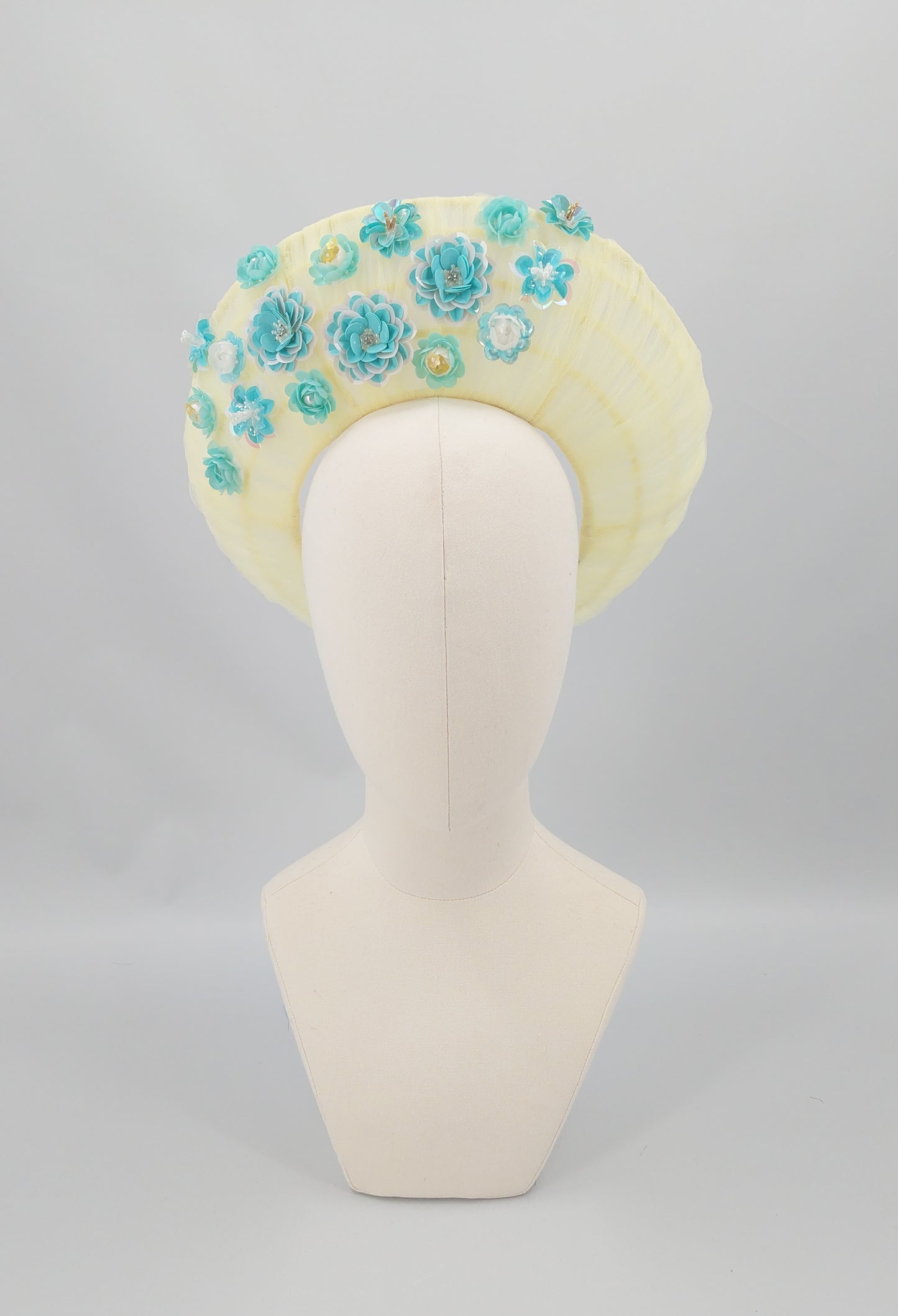 Discover women’s Derby hats by Hat Haven Millinery, with handcrafted luxury hats, custom millinery, and elegant headwear for Derby Day.