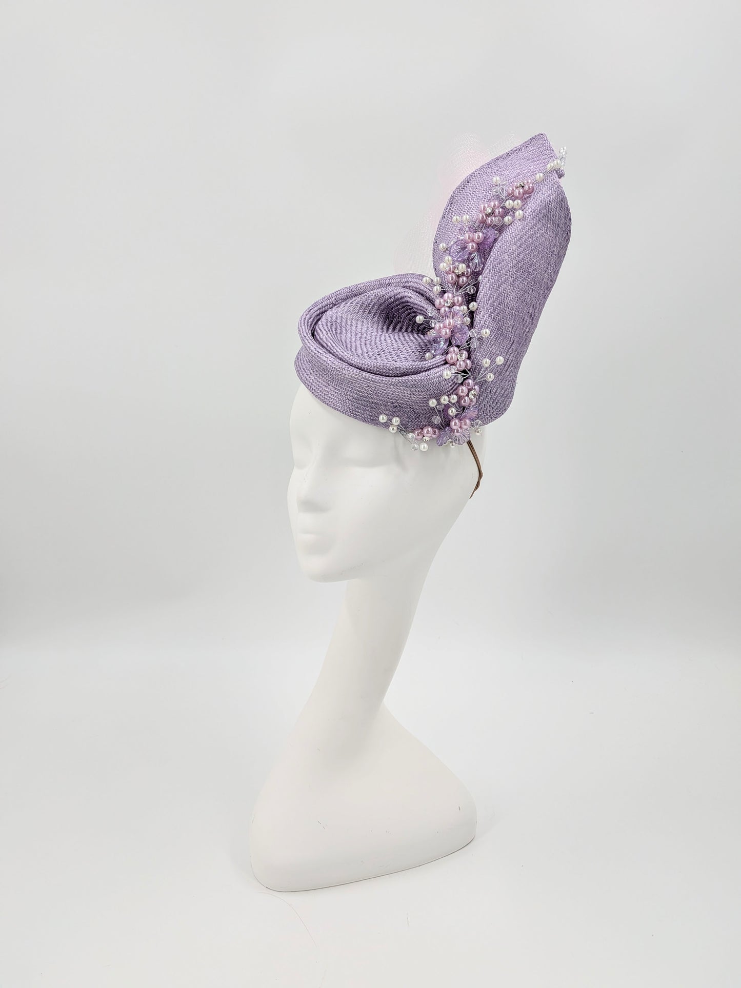 Hat Haven Millinery offers custom Kentucky Derby hats, handcrafted Derby millinery, luxury race-day headwear, and designer statement hats.