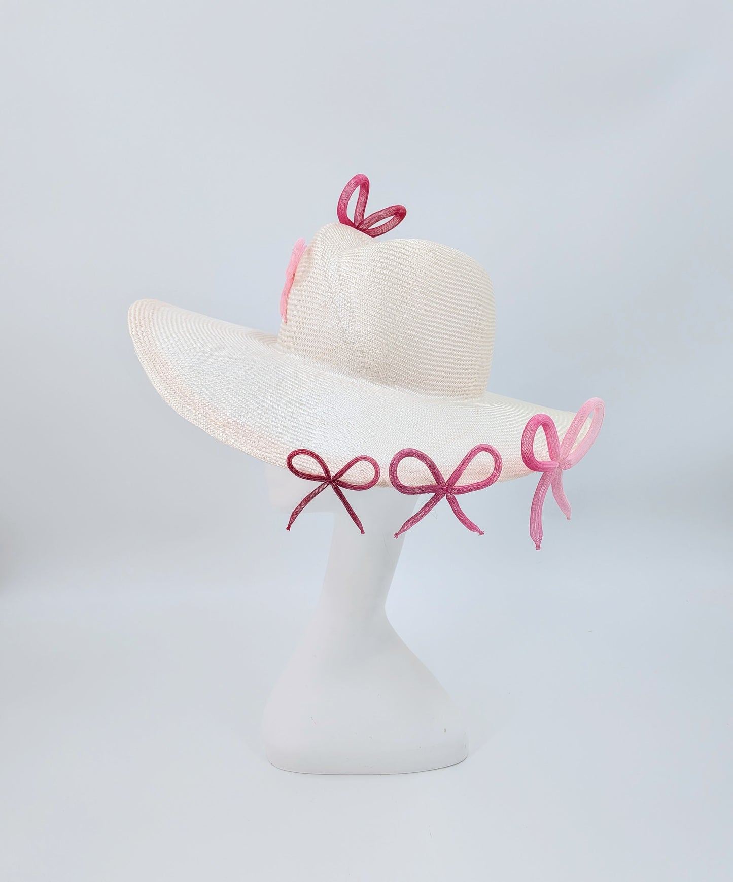 Kentucky Derby hat
Derby glam hat
Women’s Derby hat
Derby day headwear
Luxury Derby hat
Designer Derby hat