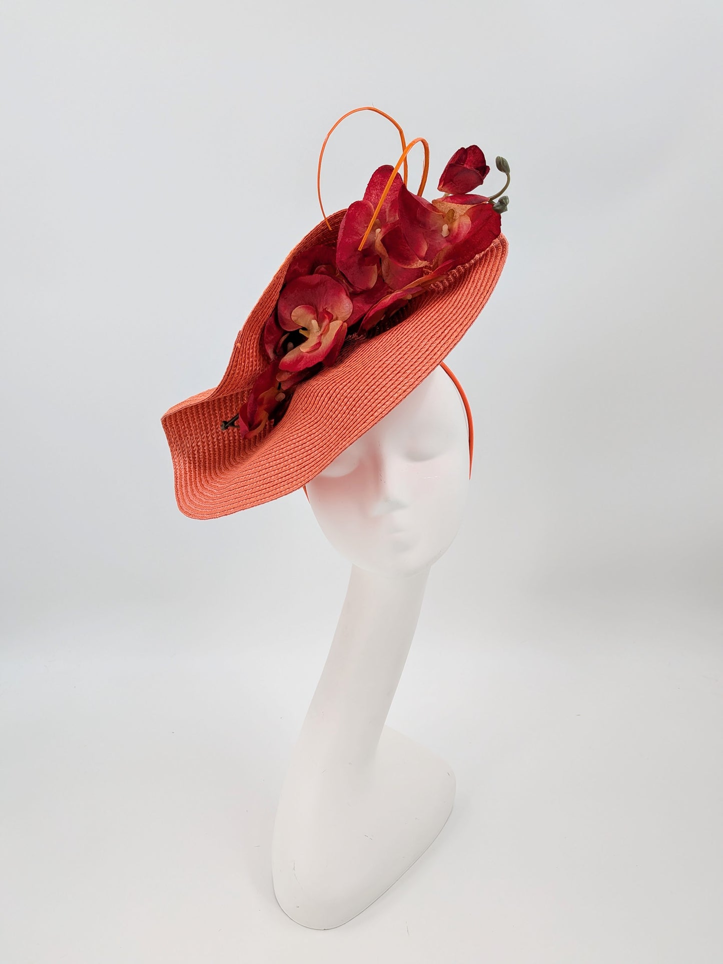 Kentucky Derby hats
Kentucky Derby fascinators
Derby hats Louisville
Louisville Derby hats
Derby headpieces
Kentucky Derby fashion 2026
Derby outfit hats
Churchill Downs hats
race day hats
Derby style hats