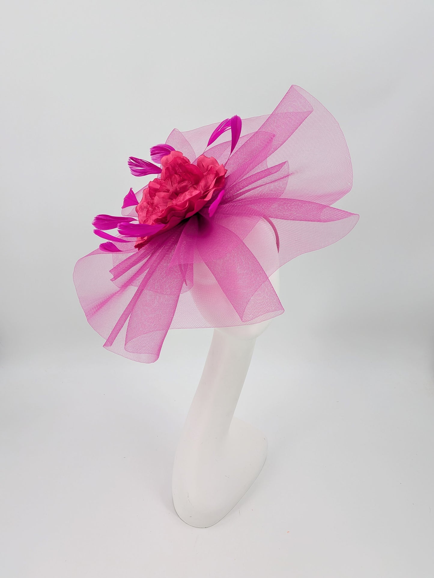 Hat Haven Millinery
Kentucky Derby hats
Kentucky Derby millinery
Derby hats for women
women’s Derby hats
luxury Kentucky Derby hats
custom Kentucky Derby hats
statement Derby hats
unique Derby hats
Derby day headpieces
Churchill Downs hats