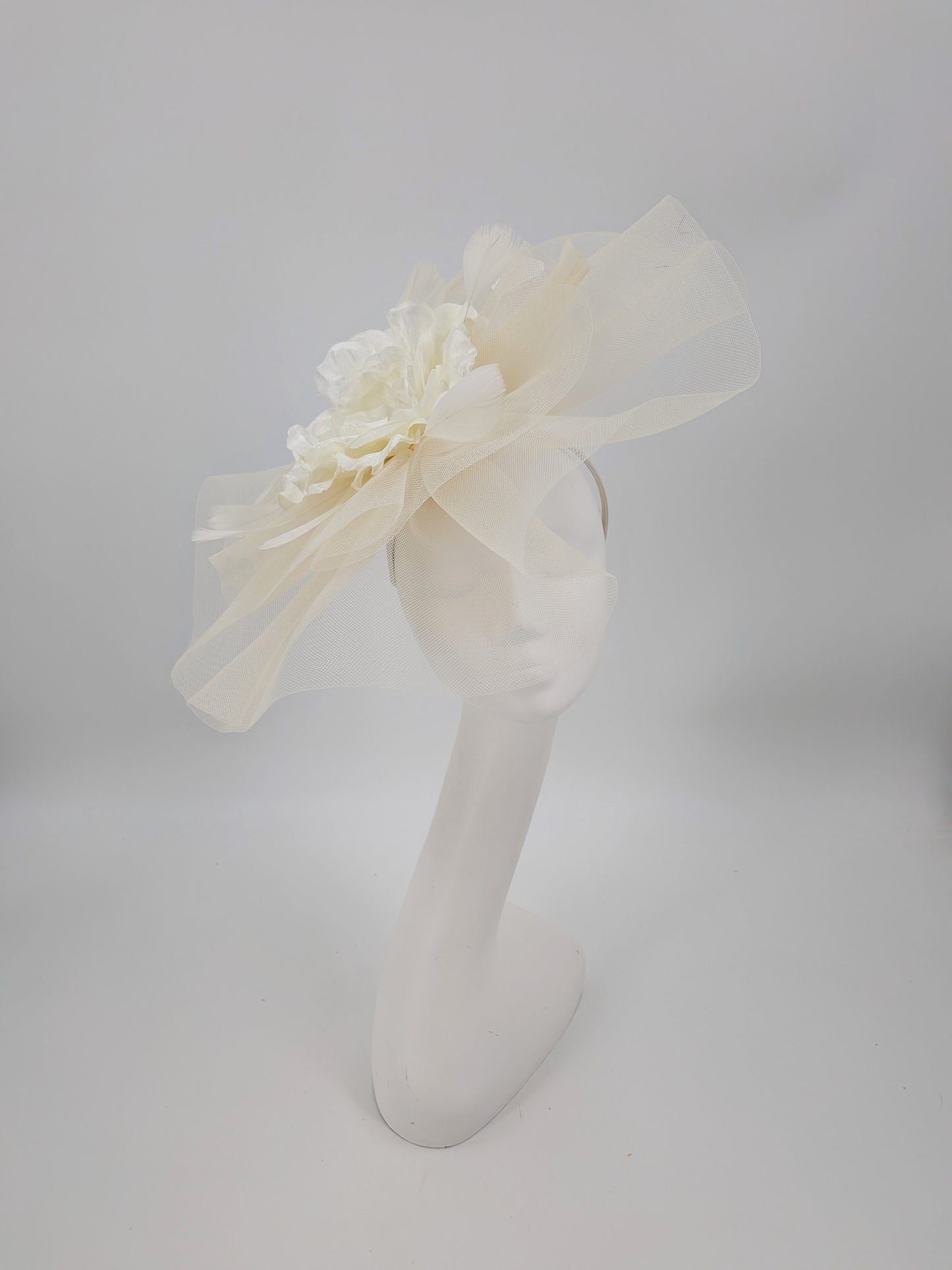 Hat Haven Millinery
Kentucky Derby hats
Kentucky Derby millinery
Derby hats for women
women’s Derby hats
luxury Kentucky Derby hats
custom Kentucky Derby hats
statement Derby hats
unique Derby hats
Derby day headpieces
Churchill Downs hats