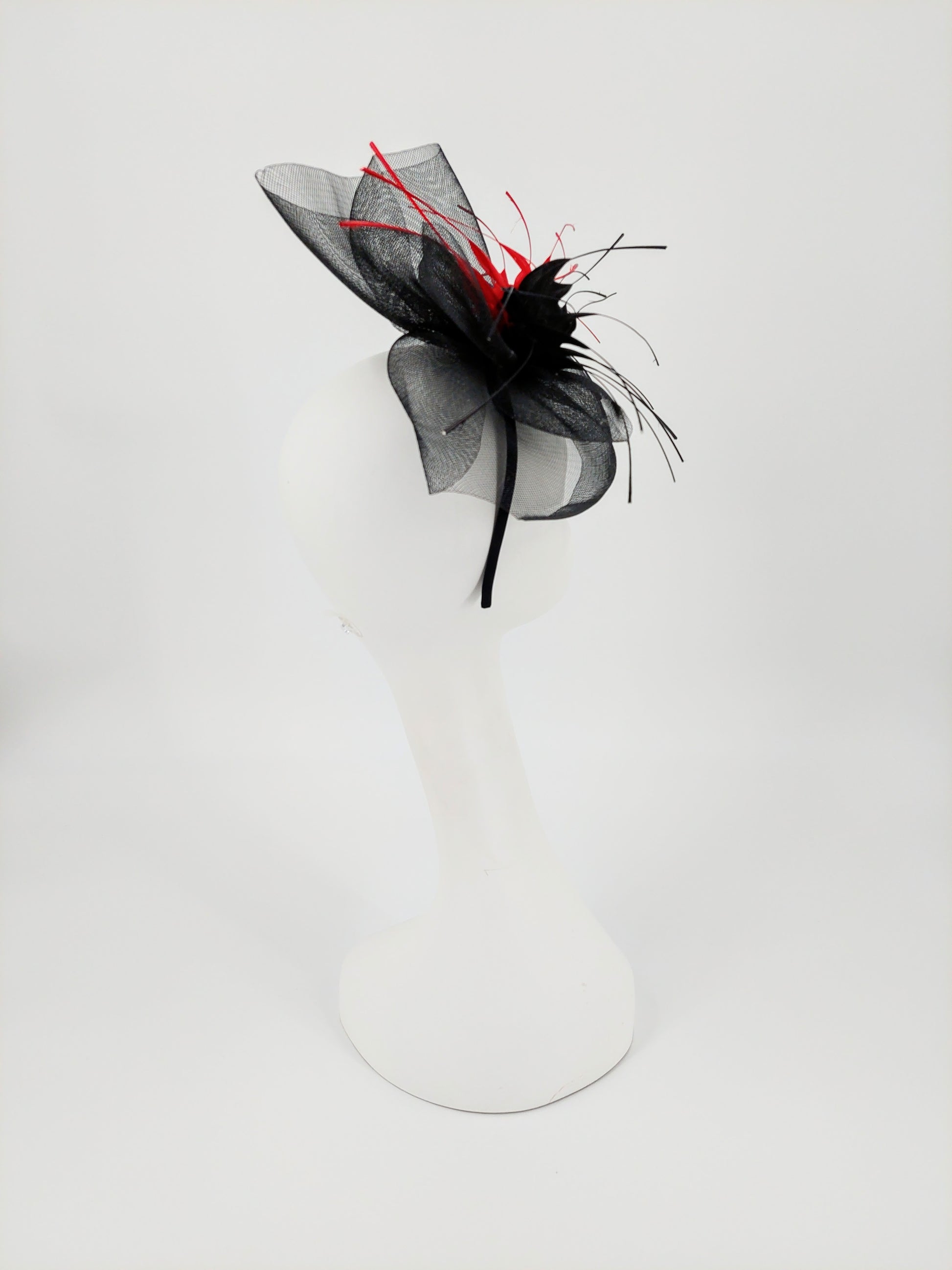 Hat Haven Millinery - Best Kentucky Derby hats, custom hats, hat maker, milliner, derby hats in Louisville, ladies hats, dress hats, church hats, men's hats, Kentucky Derby hats, hat store Louisville Kentucky.