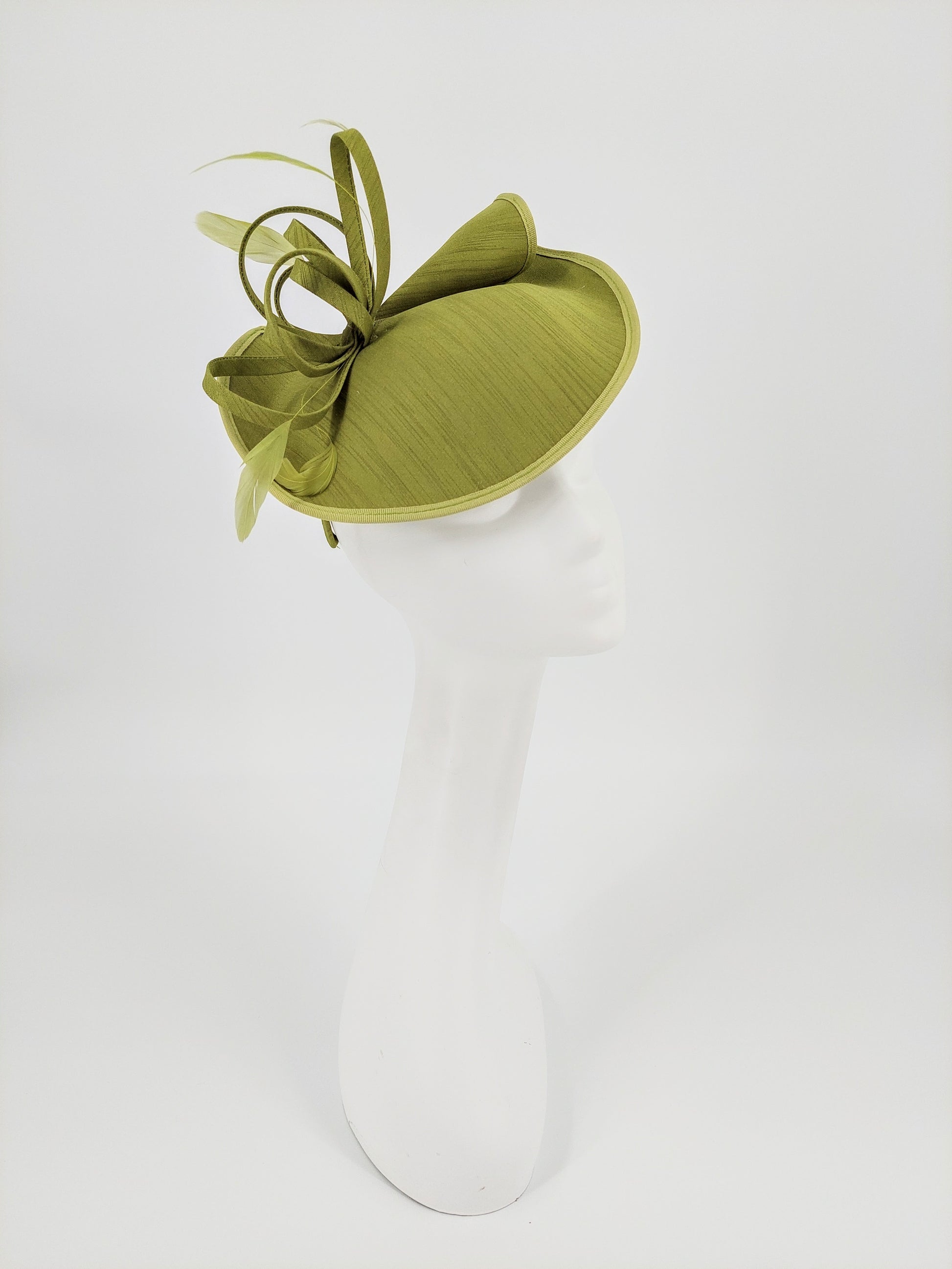 Hat Haven Millinery - Best Kentucky Derby hats, custom hats, hat maker, milliner, derby hats in Louisville, ladies hats, dress hats, church hats, men's hats, Kentucky Derby hats, hat store Louisville Kentucky.