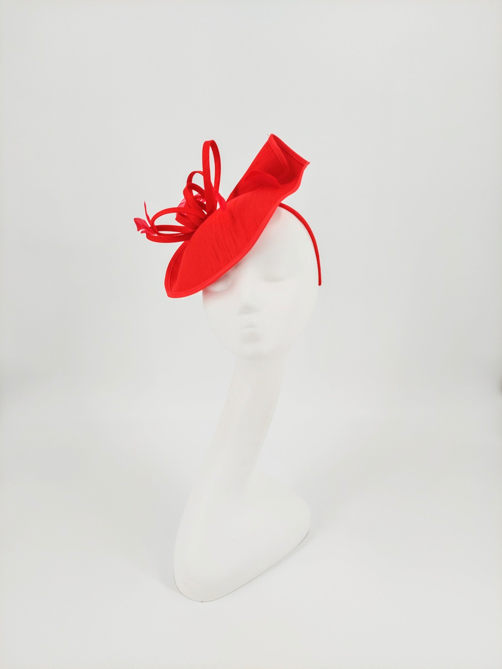 Hat Haven Millinery - Best Kentucky Derby hats, custom hats, hat maker, milliner, derby hats in Louisville, ladies hats, dress hats, church hats, men's hats, Kentucky Derby hats, hat store Louisville Kentucky.
