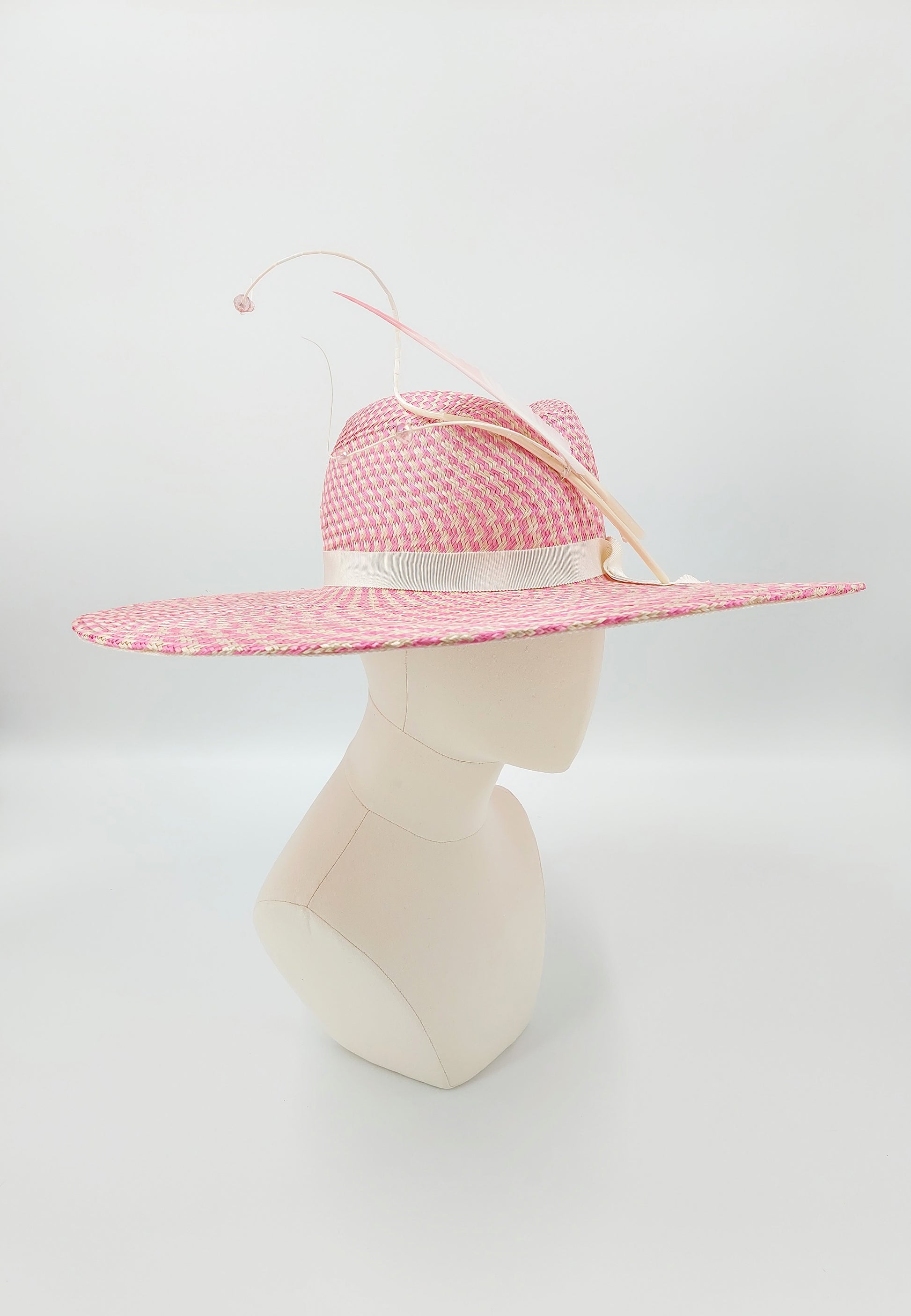 ladies pink dress hats Fashion Chic Women's Sinamay Cloche Bowler Hat - Elegant Formal Sun Hat for Weddings & Church Events