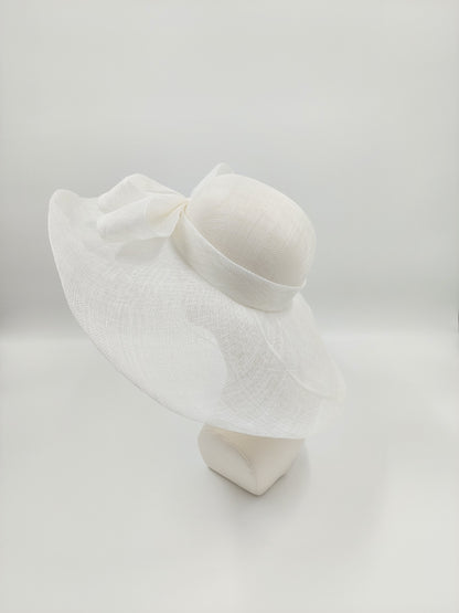Hat Haven Millinery hat store in Louisville Kentucky, custom hat maker, miller, ladies dress hats, wedding hats, Kentucky Derby hats, fascinators, hatinators, men's hats, hat bands, Ascot hats, fashion on the field, race day hats.