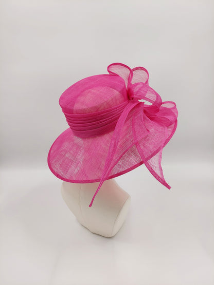 Hat Haven Millinery hat store in Louisville Kentucky, custom hat maker, miller, ladies dress hats, wedding hats, Kentucky Derby hats, fascinators, hatinators, men's hats, hat bands, Ascot hats, fashion on the field, race day hats.