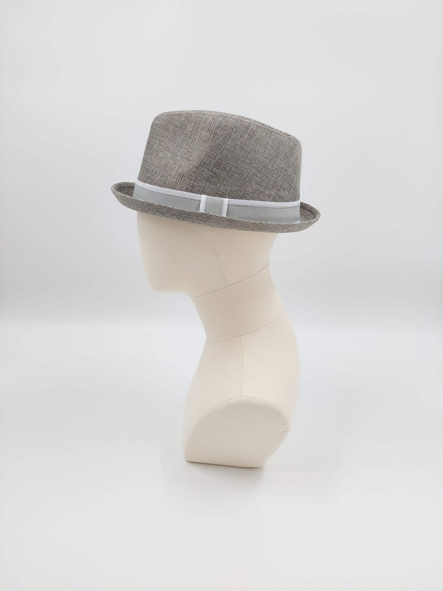 Hat Haven Millinery hat store in Louisville Kentucky, custom hat maker, miller, ladies dress hats, wedding hats, Kentucky Derby hats, fascinators, hatinators, men's hats, hat bands, Ascot hats, fashion on the field, race day hats.