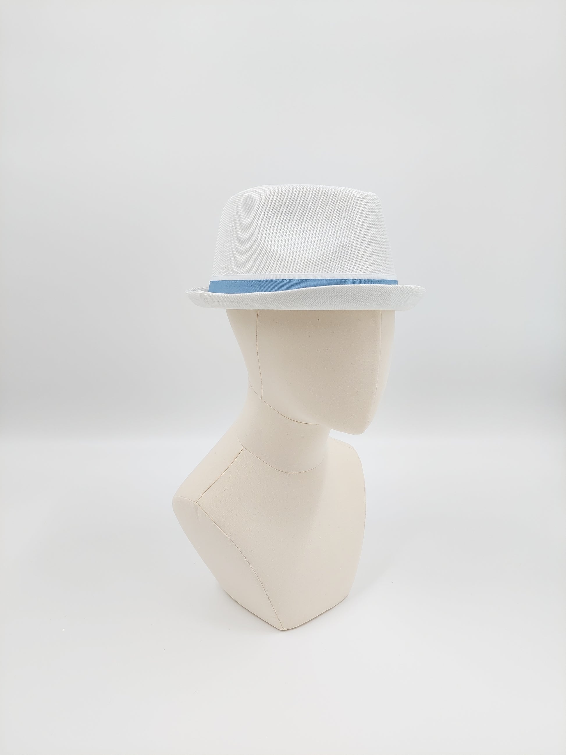Hat Haven Millinery hat store in Louisville Kentucky, custom hat maker, miller, ladies dress hats, wedding hats, Kentucky Derby hats, fascinators, hatinators, men's hats, hat bands, Ascot hats, fashion on the field, race day hats.