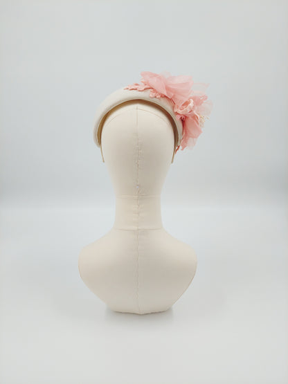 Hat Haven Millinery hat store in Louisville Kentucky, custom hat maker, miller, ladies dress hats, wedding hats, Kentucky Derby hats, fascinators, hatinators, men's hats, hat bands, Ascot hats, fashion on the field, race day hats.