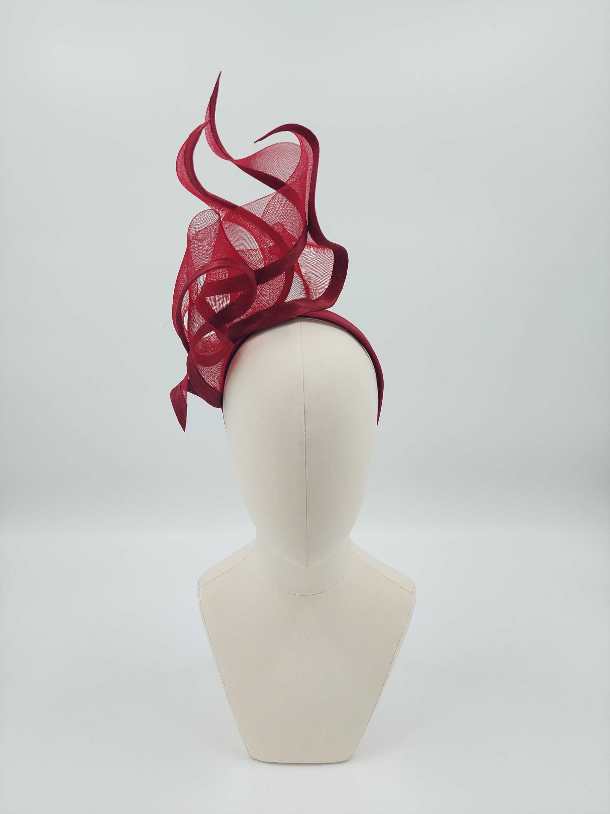 Hat Haven Millinery hat store in Louisville Kentucky, custom hat maker, miller, ladies dress hats, wedding hats, Kentucky Derby hats, fascinators, hatinators, men's hats, hat bands, Ascot hats, fashion on the field, race day hats.