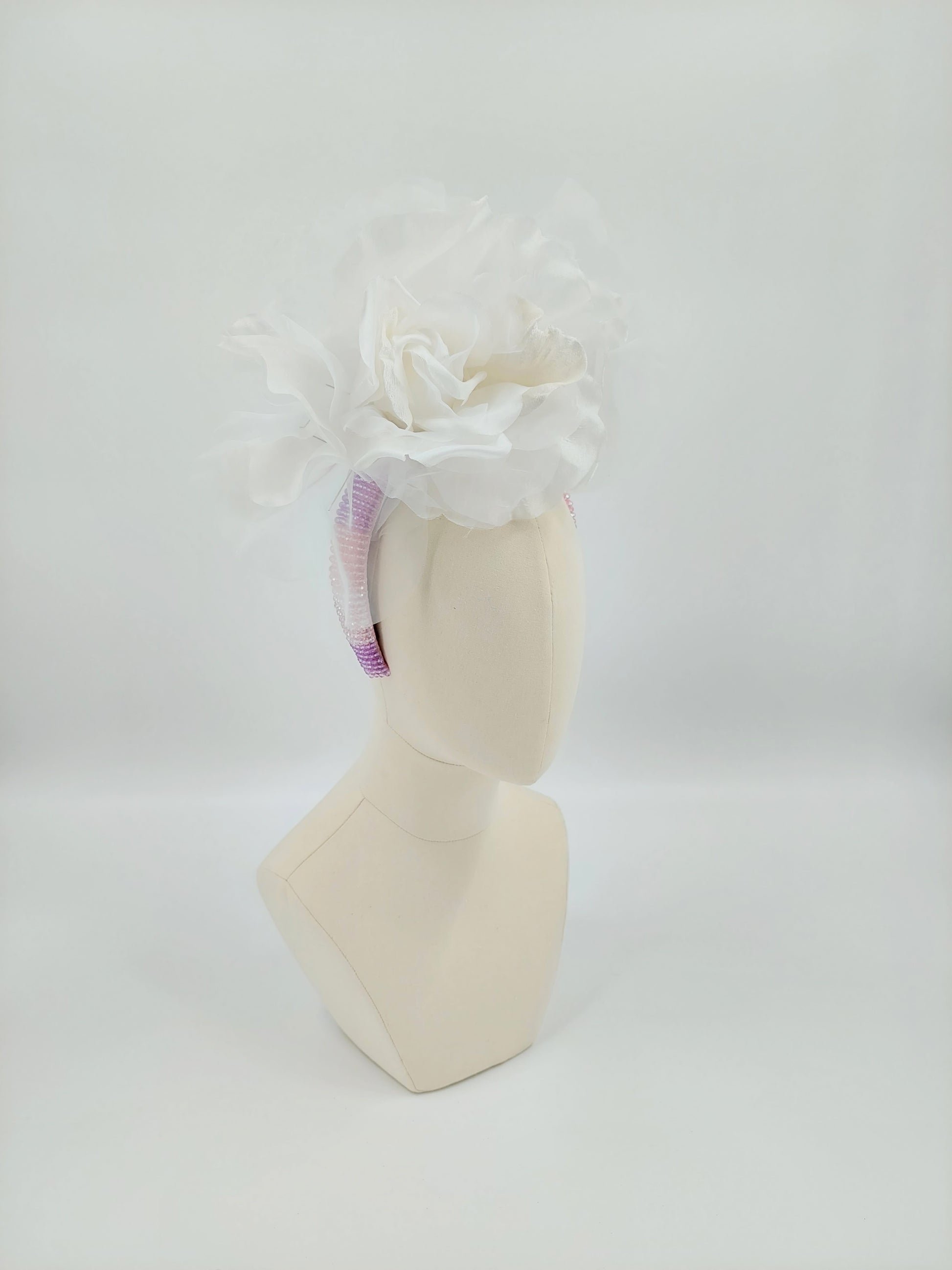 Hat Haven Millinery hat store in Louisville Kentucky, custom hat maker, miller, ladies dress hats, wedding hats, Kentucky Derby hats, fascinators, hatinators, men's hats, hat bands, Ascot hats, fashion on the field, race day hats.