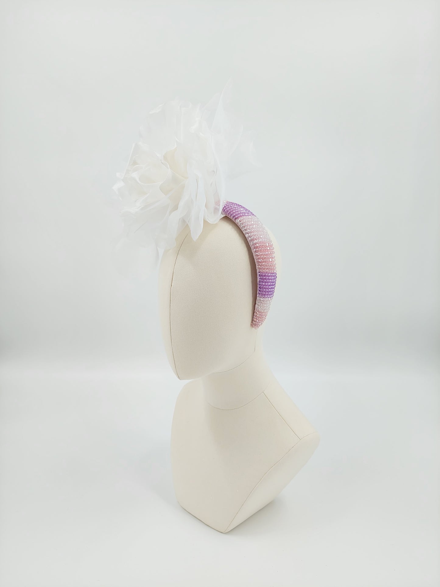 Hat Haven Millinery hat store in Louisville Kentucky, custom hat maker, miller, ladies dress hats, wedding hats, Kentucky Derby hats, fascinators, hatinators, men's hats, hat bands, Ascot hats, fashion on the field, race day hats.