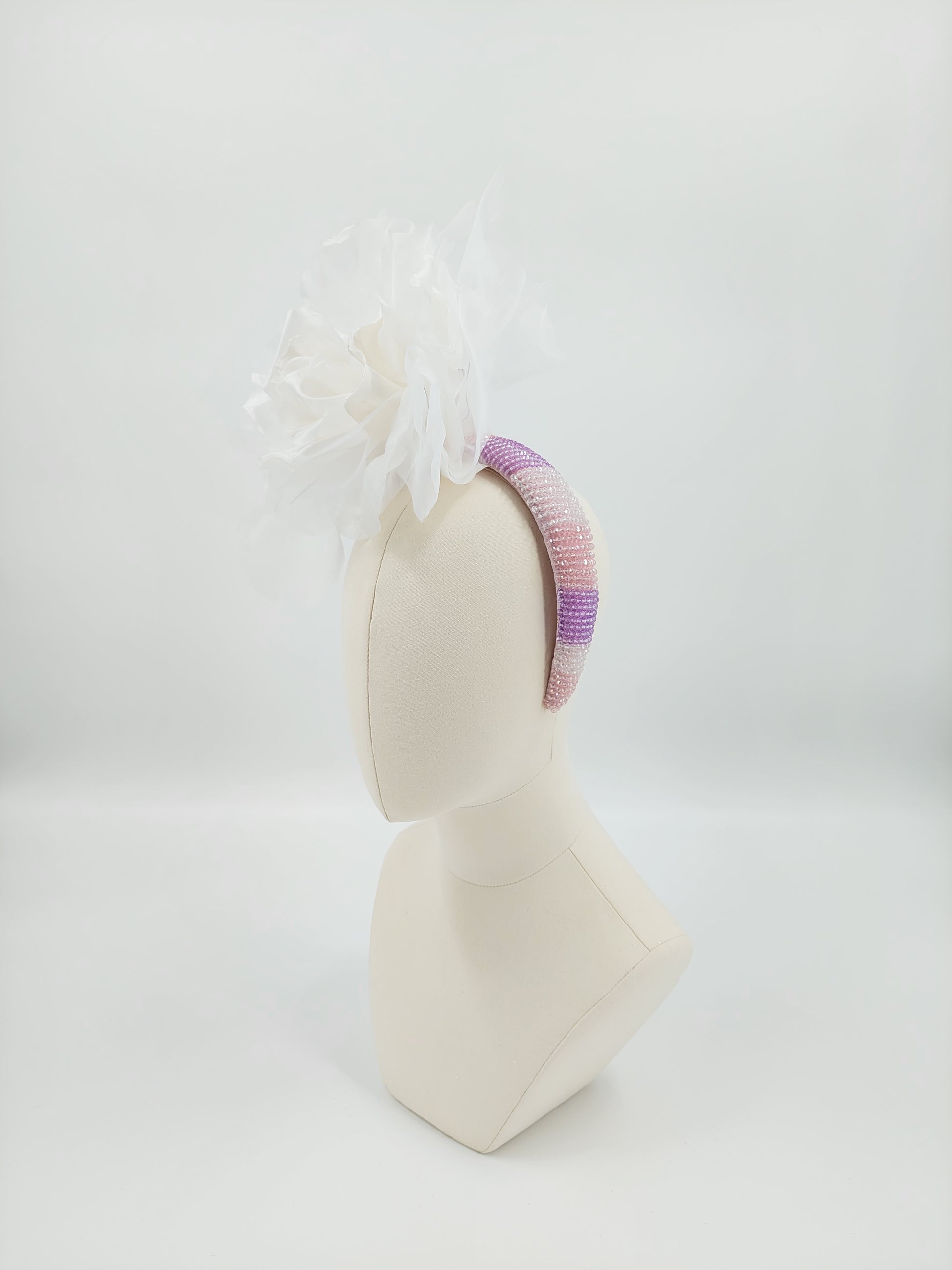 Hat Haven Millinery hat store in Louisville Kentucky, custom hat maker, miller, ladies dress hats, wedding hats, Kentucky Derby hats, fascinators, hatinators, men's hats, hat bands, Ascot hats, fashion on the field, race day hats.
