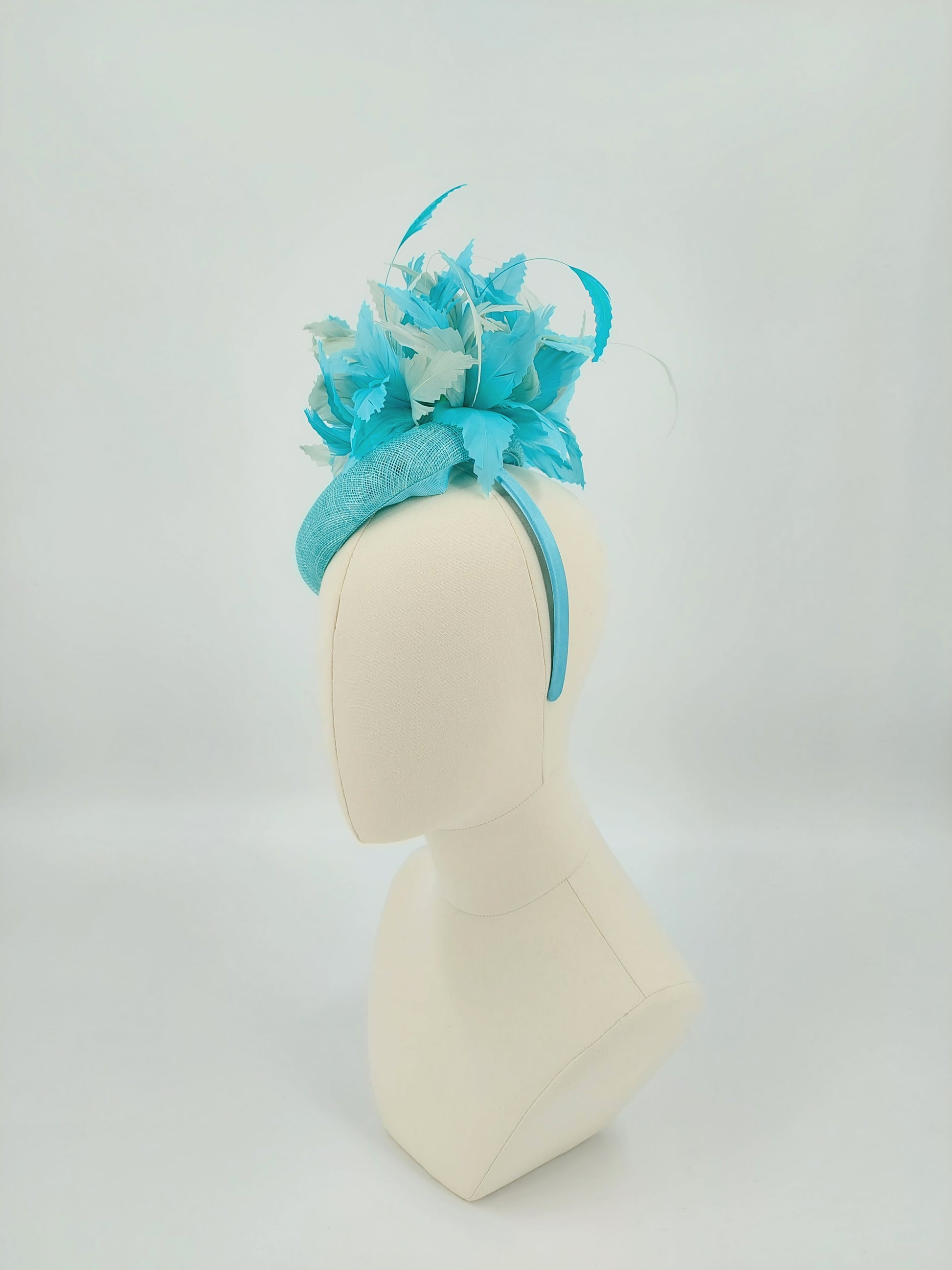 Hat Haven Millinery hat store in Louisville Kentucky, custom hat maker, miller, ladies dress hats, wedding hats, Kentucky Derby hats, fascinators, hatinators, men's hats, hat bands, Ascot hats, fashion on the field, race day hats.