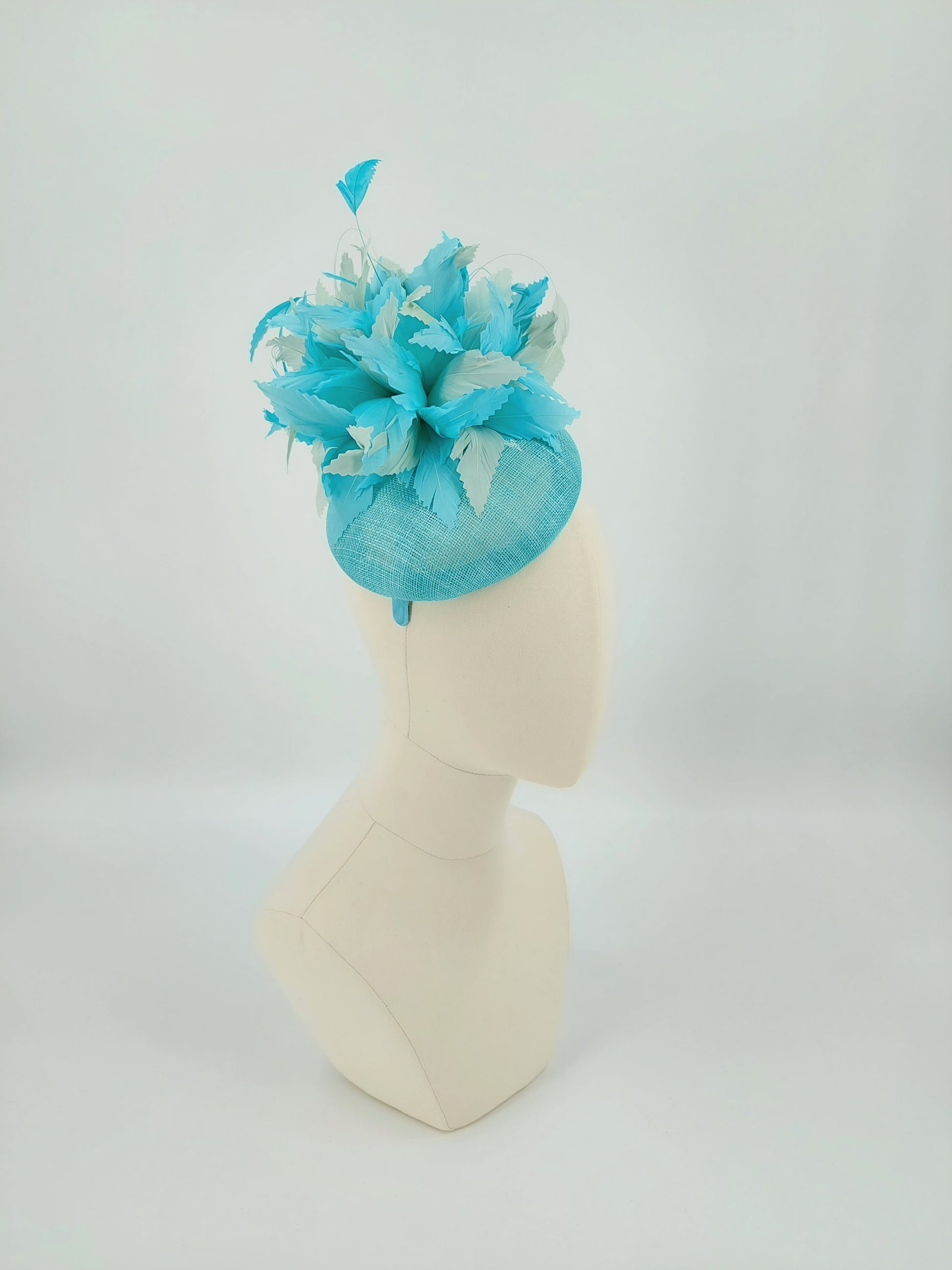 Hat Haven Millinery hat store in Louisville Kentucky, custom hat maker, miller, ladies dress hats, wedding hats, Kentucky Derby hats, fascinators, hatinators, men's hats, hat bands, Ascot hats, fashion on the field, race day hats.