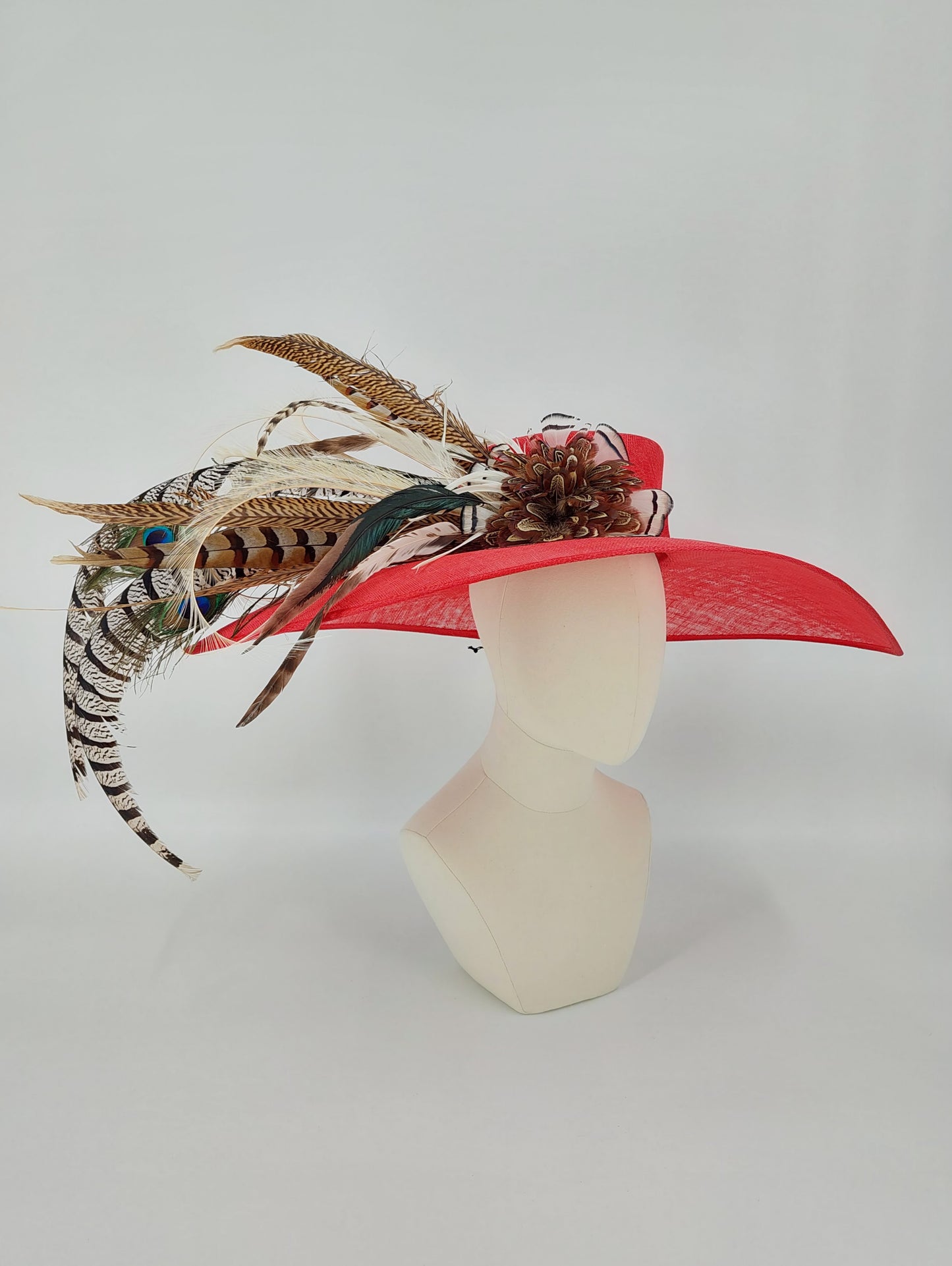 Hat Haven Millinery hat store in Louisville Kentucky, custom hat maker, miller, ladies dress hats, wedding hats, Kentucky Derby hats, fascinators, hatinators, men's hats, hat bands, Ascot hats, fashion on the field, race day hats.