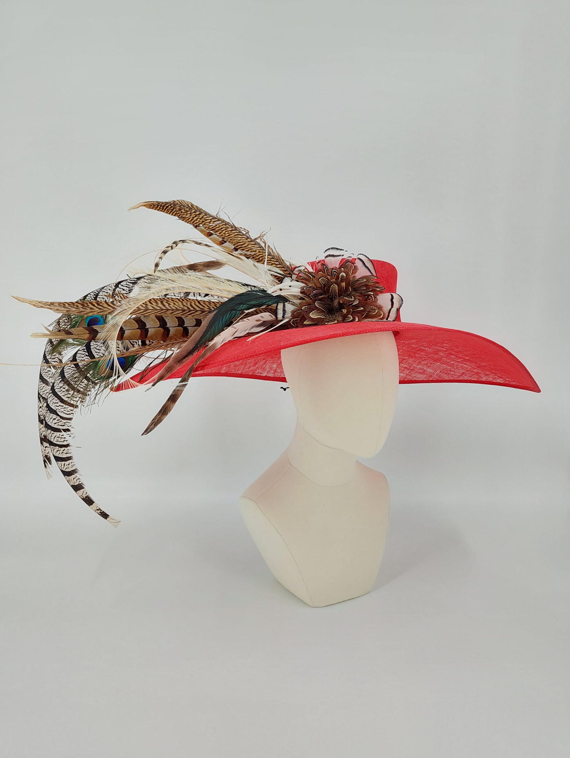 Hat Haven Millinery hat store in Louisville Kentucky, custom hat maker, miller, ladies dress hats, wedding hats, Kentucky Derby hats, fascinators, hatinators, men's hats, hat bands, Ascot hats, fashion on the field, race day hats.