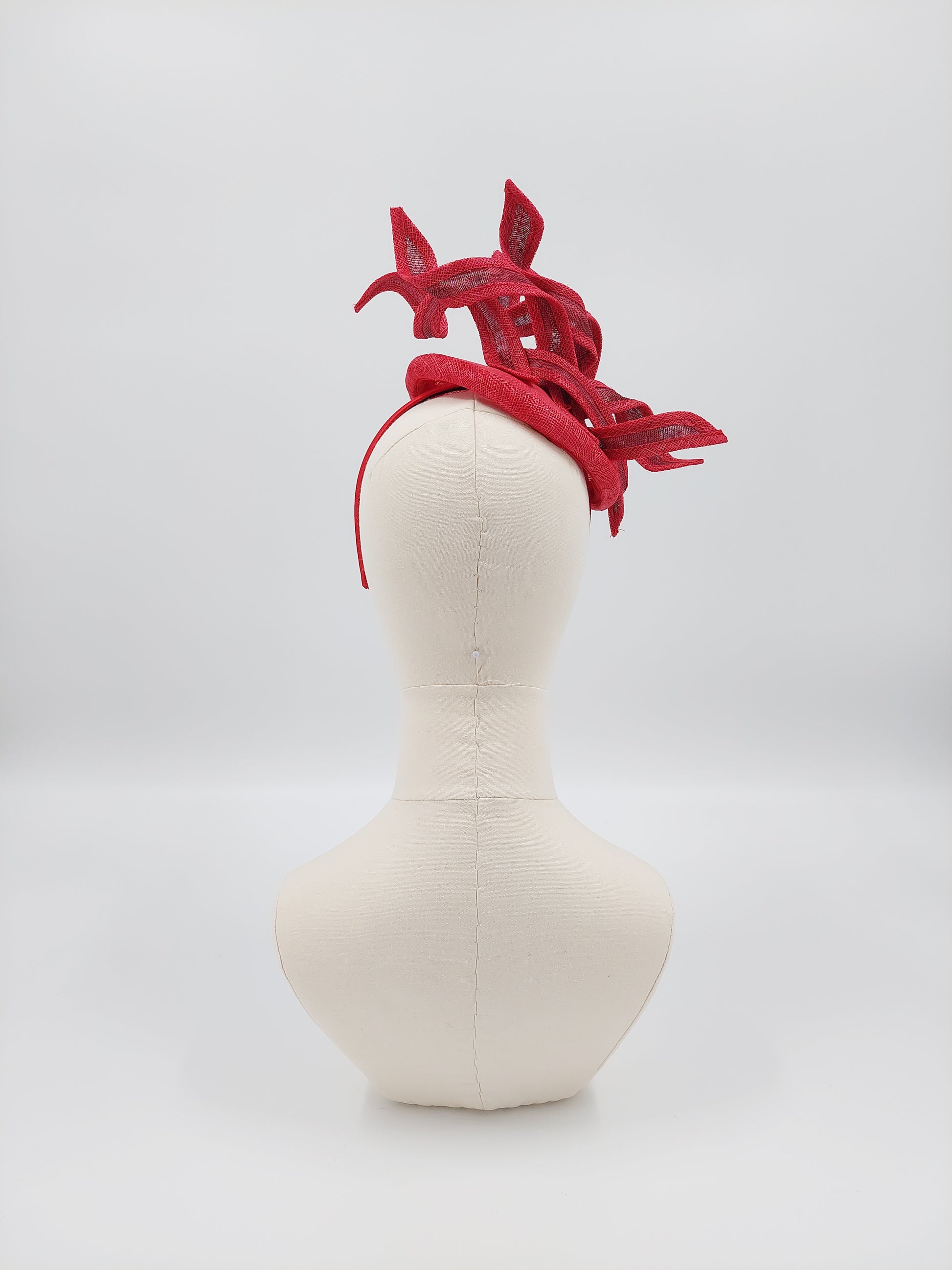 Hat Haven Millinery hat store in Louisville Kentucky, custom hat maker, miller, ladies dress hats, wedding hats, Kentucky Derby hats, fascinators, hatinators, men's hats, hat bands, Ascot hats, fashion on the field, race day hats.