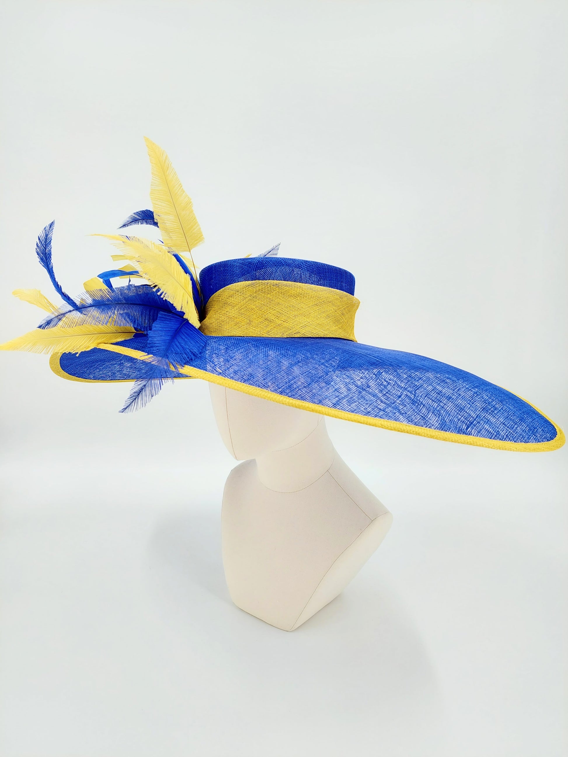 Hat Haven Millinery hat store in Louisville Kentucky, custom hat maker, miller, ladies dress hats, wedding hats, Kentucky Derby hats, fascinators, hatinators, men's hats, hat bands, Ascot hats, fashion on the field, race day hats.