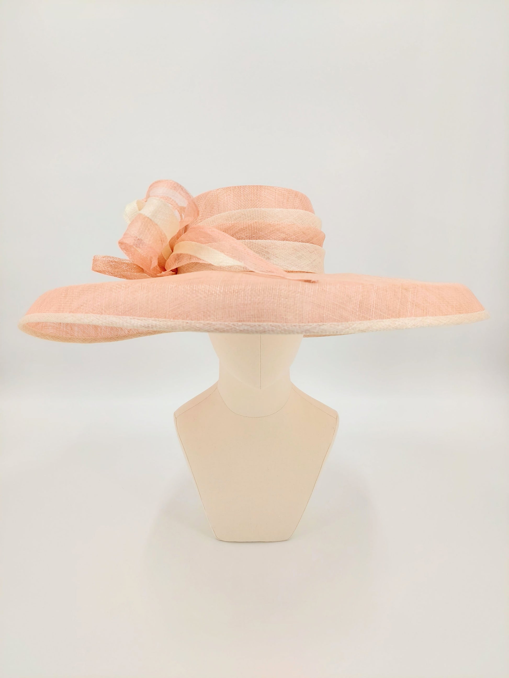 Hat Haven Millinery hat store in Louisville Kentucky, custom hat maker, miller, ladies dress hats, wedding hats, Kentucky Derby hats, fascinators, hatinators, men's hats, hat bands, Ascot hats, fashion on the field, race day hats.