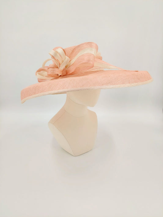 Hat Haven Millinery hat store in Louisville Kentucky, custom hat maker, miller, ladies dress hats, wedding hats, Kentucky Derby hats, fascinators, hatinators, men's hats, hat bands, Ascot hats, fashion on the field, race day hats.