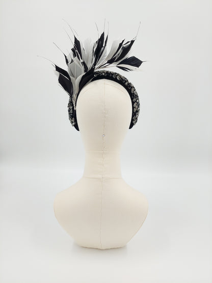 Hat Haven Millinery hat store in Louisville Kentucky, custom hat maker, miller, ladies dress hats, wedding hats, Kentucky Derby hats, fascinators, hatinators, men's hats, hat bands, Ascot hats, fashion on the field, race day hats.