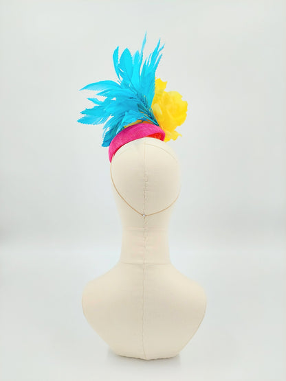 Hat Haven Millinery hat store in Louisville Kentucky, custom hat maker, miller, ladies dress hats, wedding hats, Kentucky Derby hats, fascinators, hatinators, men's hats, hat bands, Ascot hats, fashion on the field, race day hats.