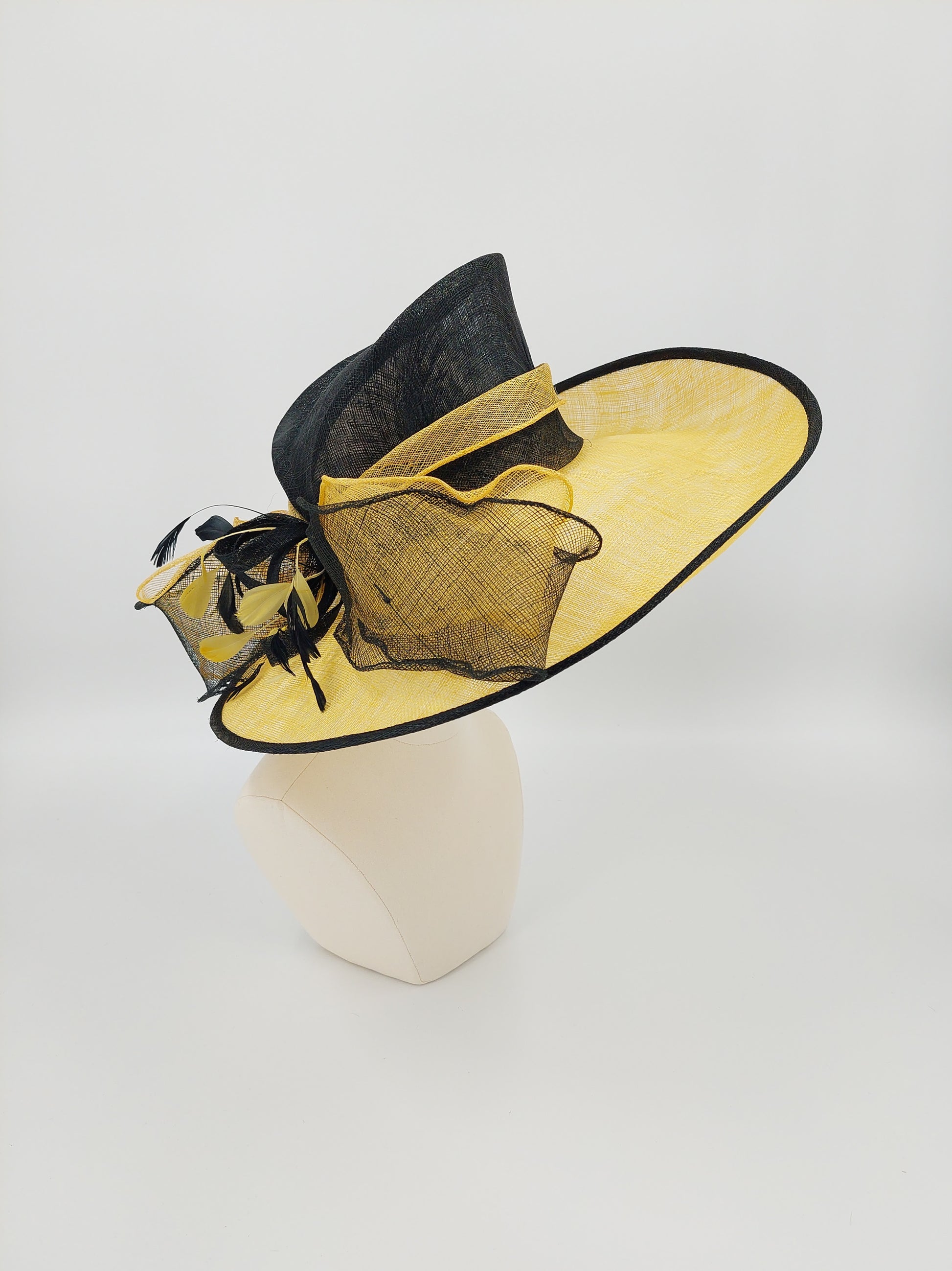 Hat Haven Millinery - handmade hats in Louisville, Kentucky. Custom hats, Derby hats, fascinators, dress hats, Ascot hats, men's hats, hat bands, hat maker, milliner, hatter, church hat, race day hats, hat store in Louisville.