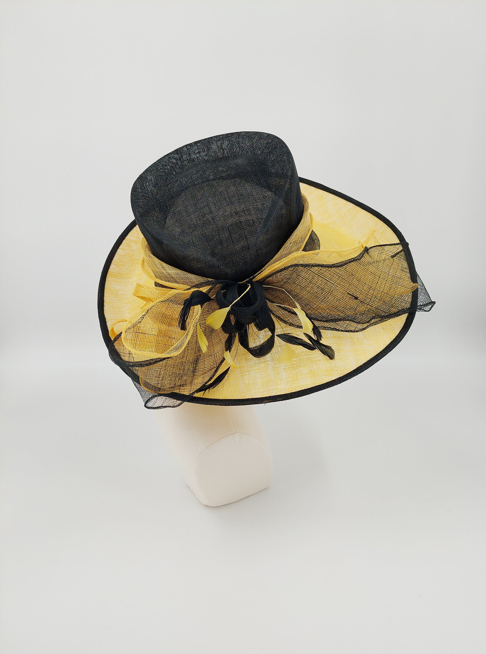 Hat Haven Millinery - handmade hats in Louisville, Kentucky. Custom hats, Derby hats, fascinators, dress hats, Ascot hats, men's hats, hat bands, hat maker, milliner, hatter, church hat, race day hats, hat store in Louisville.