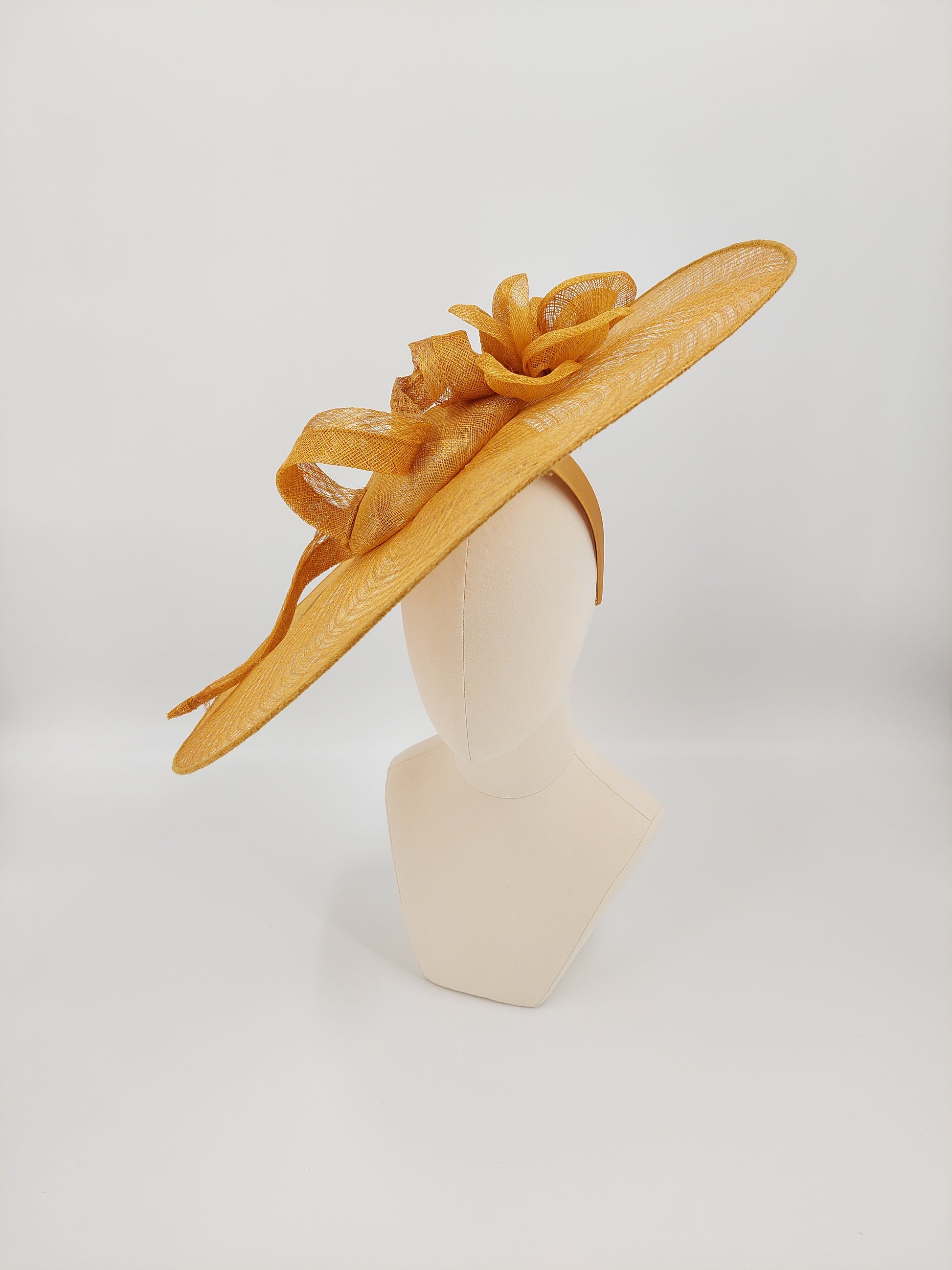 Hat Haven Millinery - handmade hats in Louisville, Kentucky. Custom hats, Derby hats, fascinators, dress hats, Ascot hats, men's hats, hat bands, hat maker, milliner, hatter, church hat, race day hats, hat store in Louisville.