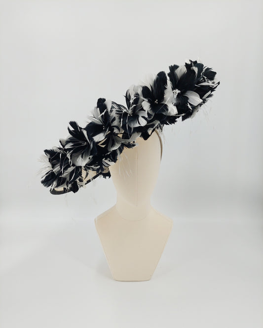 Hat Haven Millinery - handmade hats in Louisville, Kentucky. Custom hats, Derby hats, fascinators, dress hats, Ascot hats, men's hats, hat bands, hat maker, milliner, hatter, church hat, race day hats, hat store in Louisville.