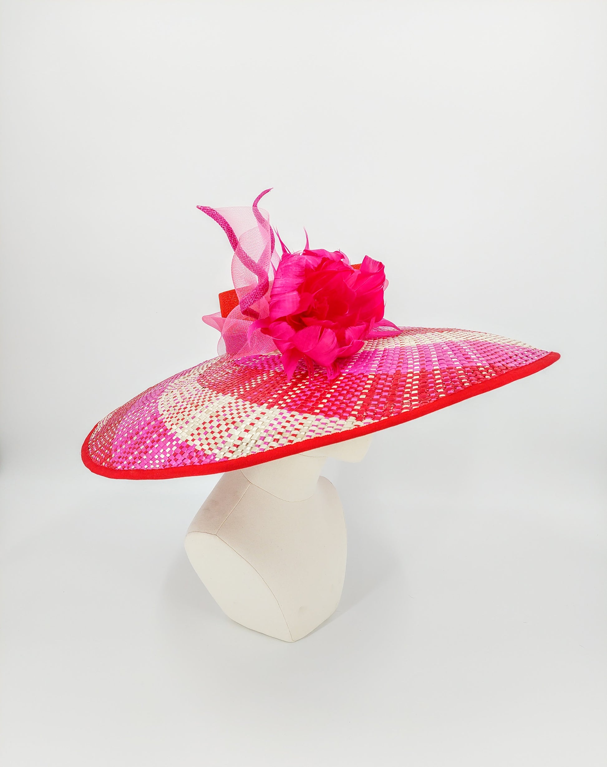Hat Haven Millinery - Custom hats and fascinators in Louisville, Kentucky. Kentucky Derby hats, dress hats, church hats, wedding hats, men's hats.