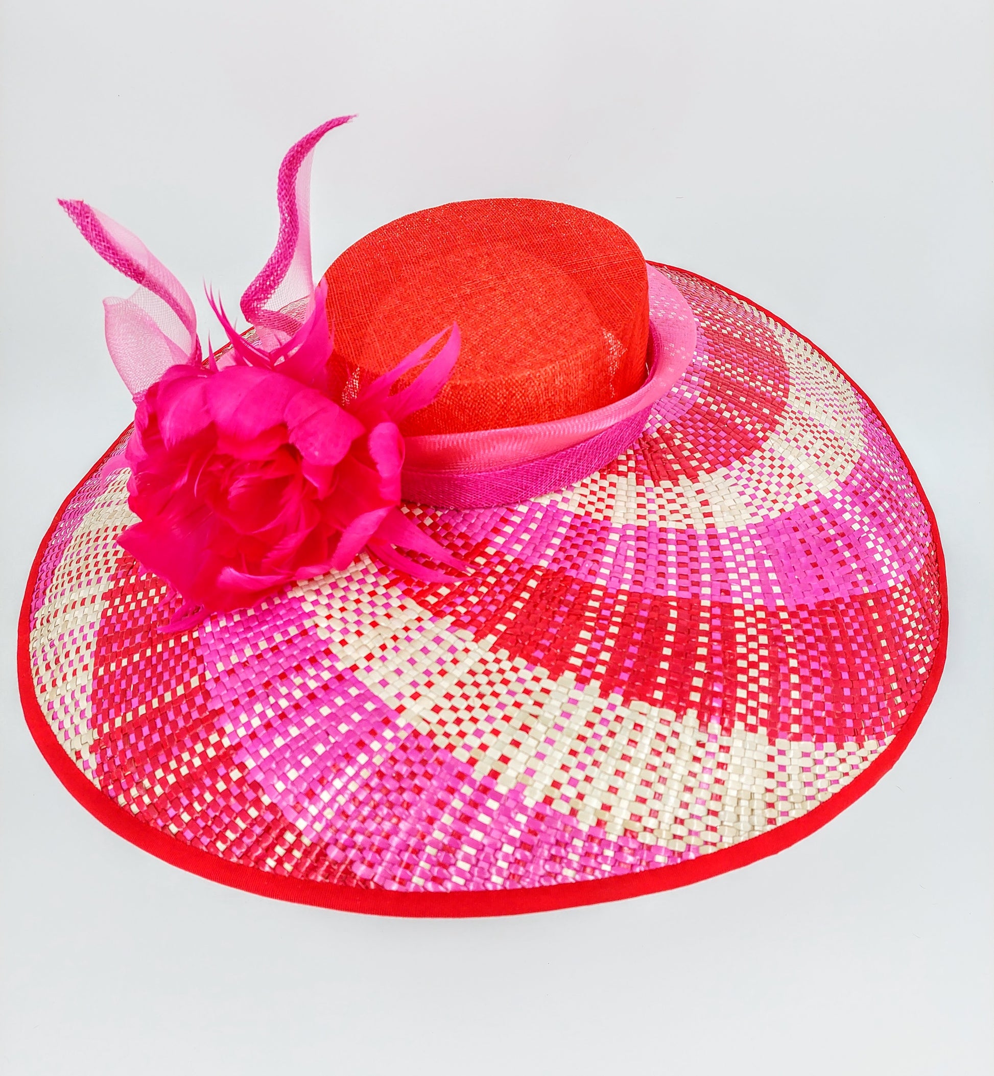 Hat Haven Millinery - Custom hats and fascinators in Louisville, Kentucky. Kentucky Derby hats, dress hats, church hats, wedding hats, men's hats.